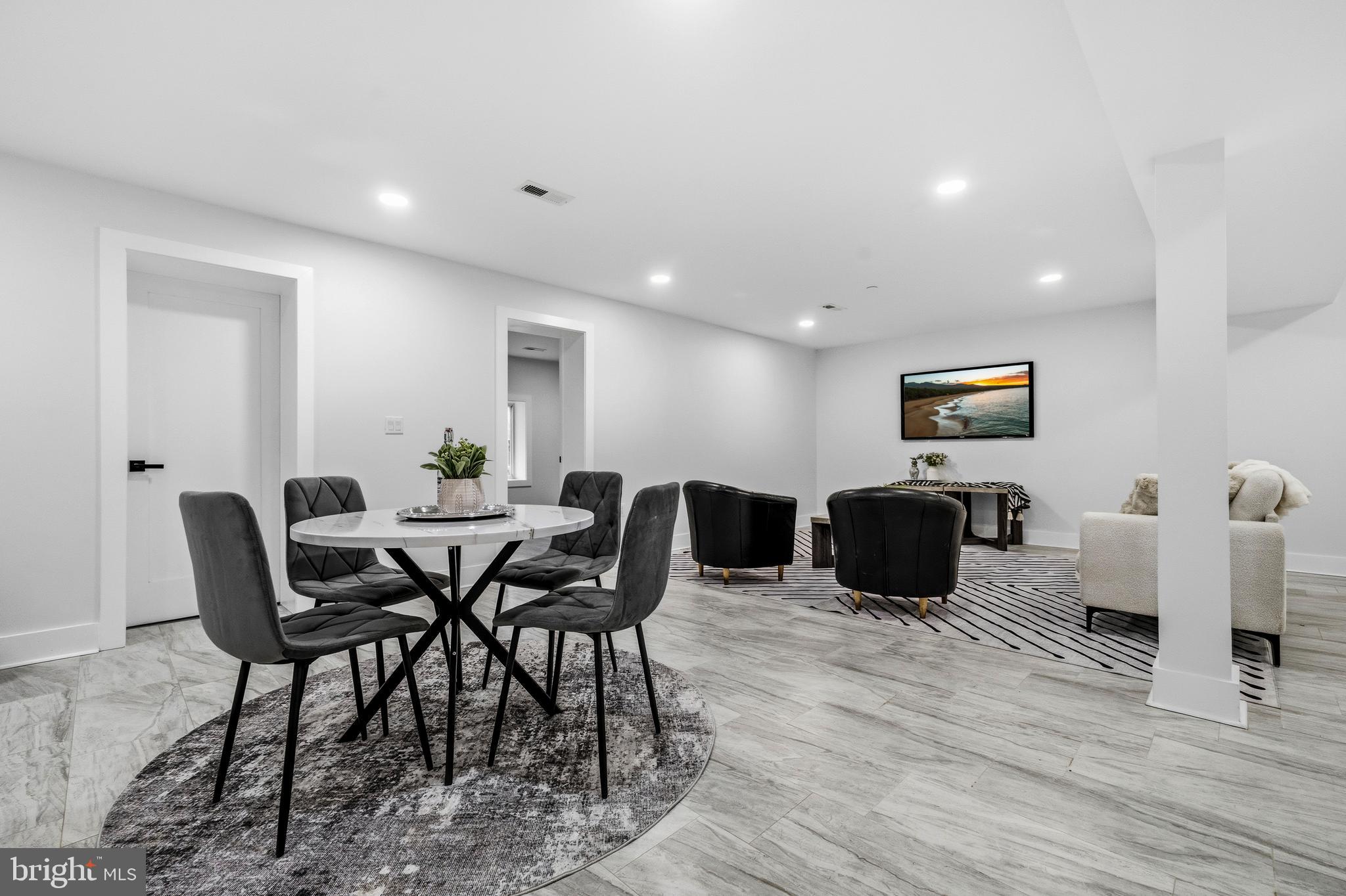 WOODMOOR - Residential