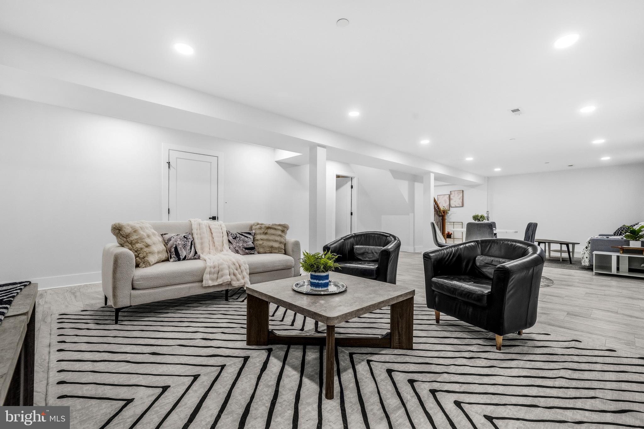 WOODMOOR - Residential