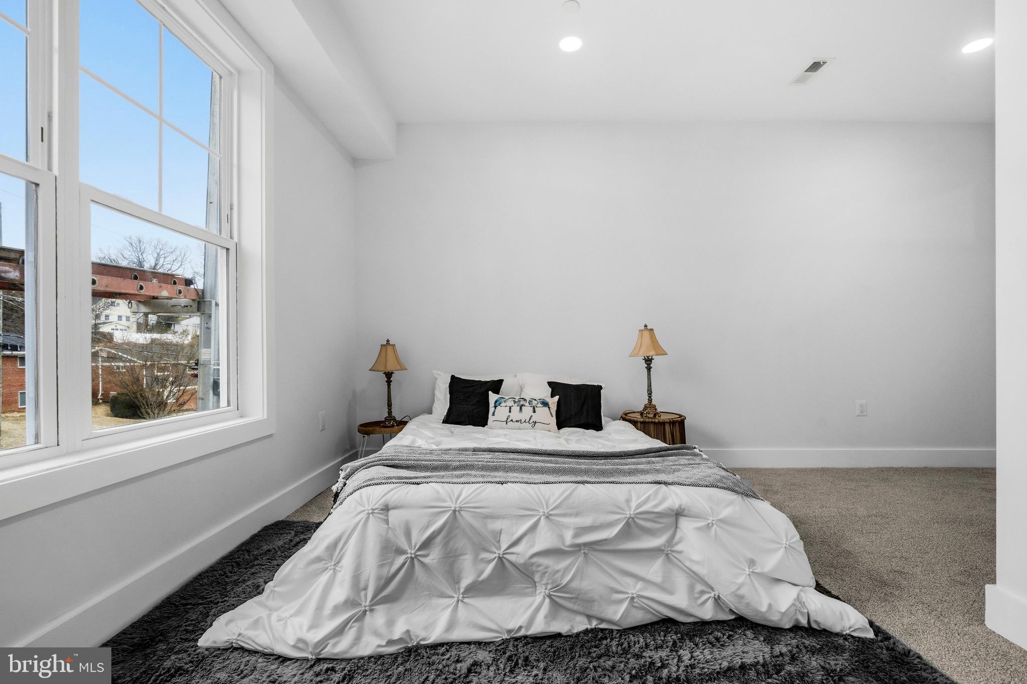 WOODMOOR - Residential