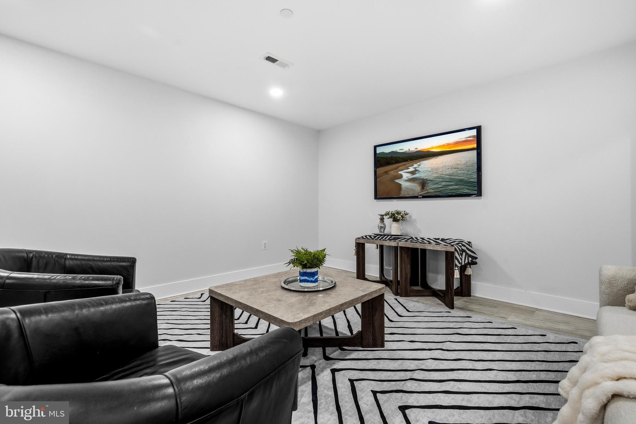 WOODMOOR - Residential