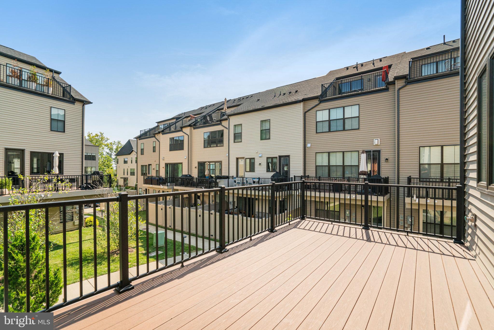 BREN POINTE - Residential