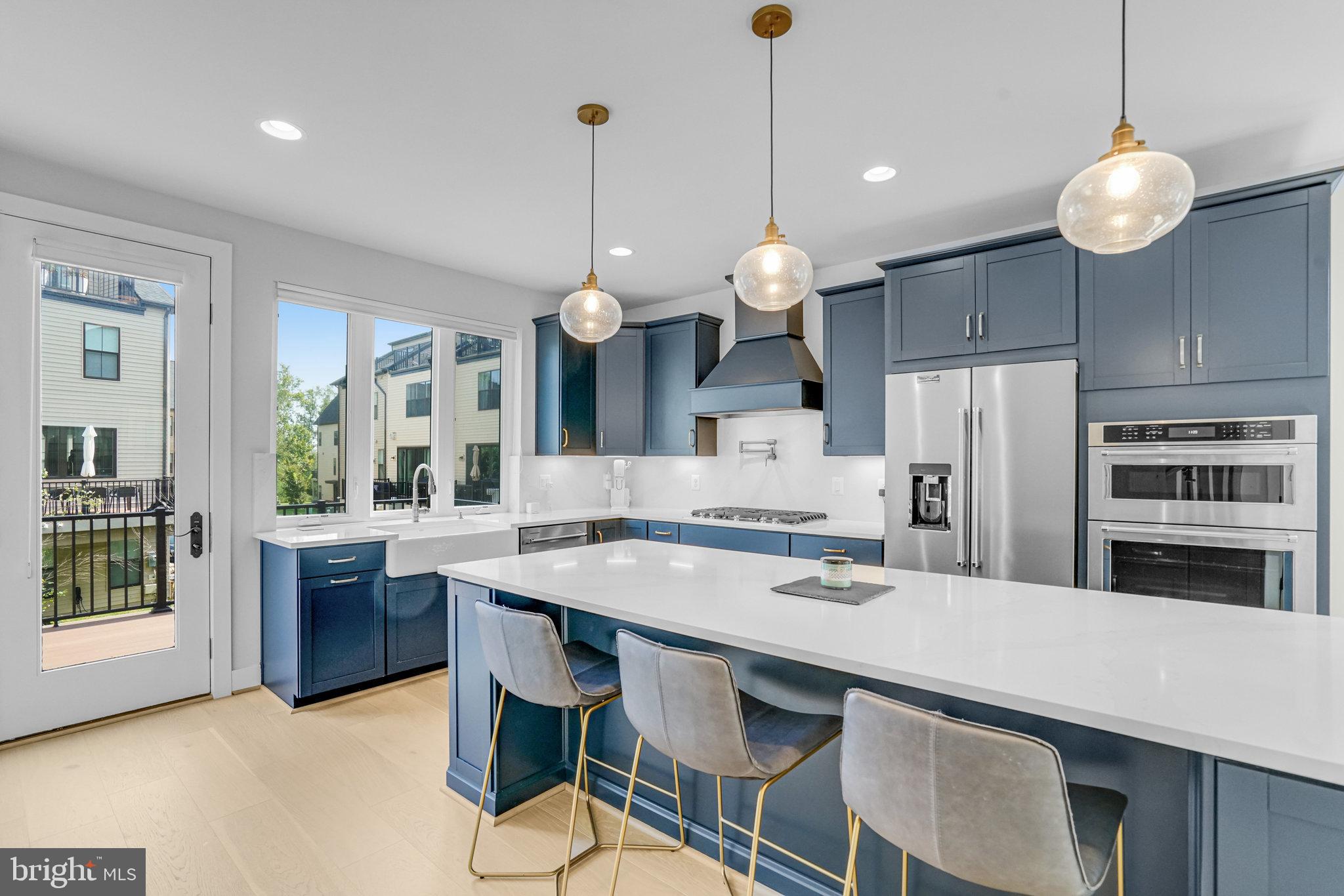 BREN POINTE - Residential