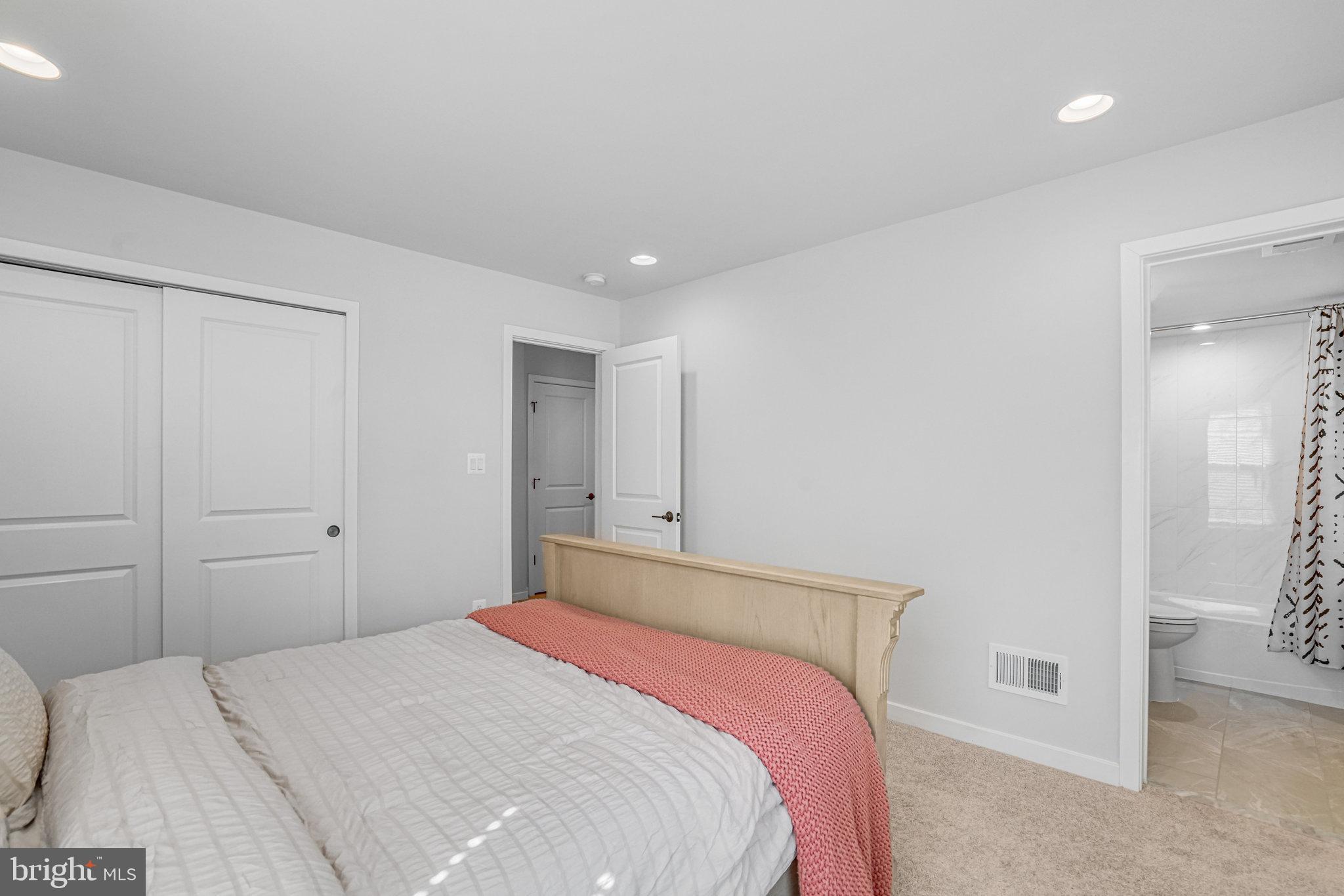 BREN POINTE - Residential