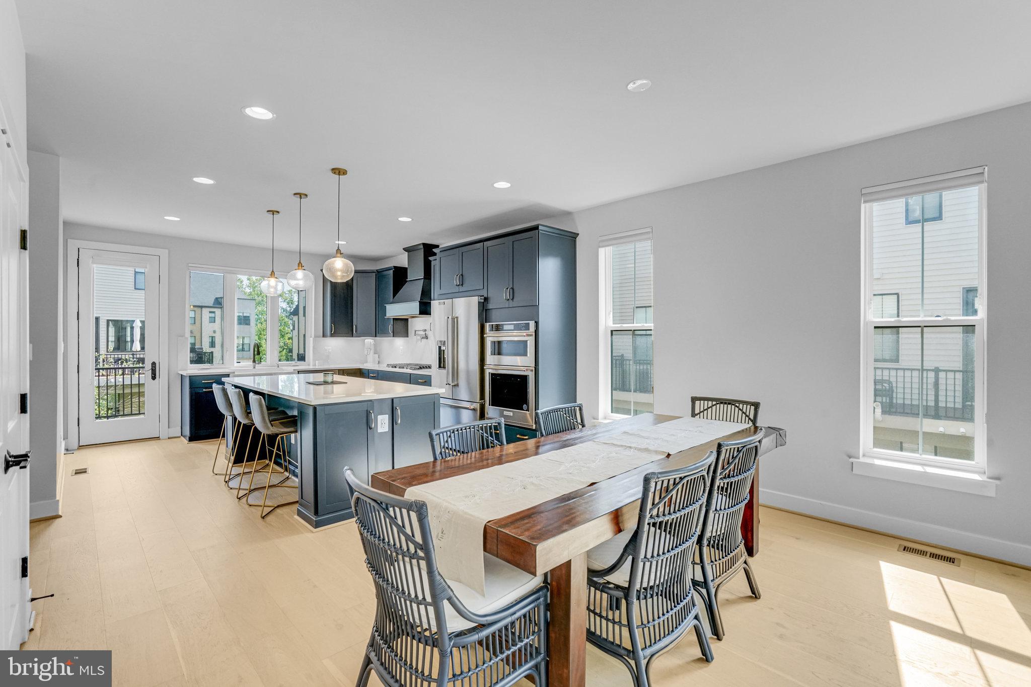 BREN POINTE - Residential