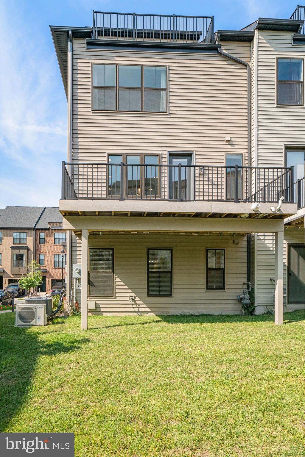 BREN POINTE - Residential