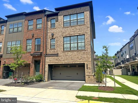 5525 VALMARANA WAY ALEXANDRIA VA 22312