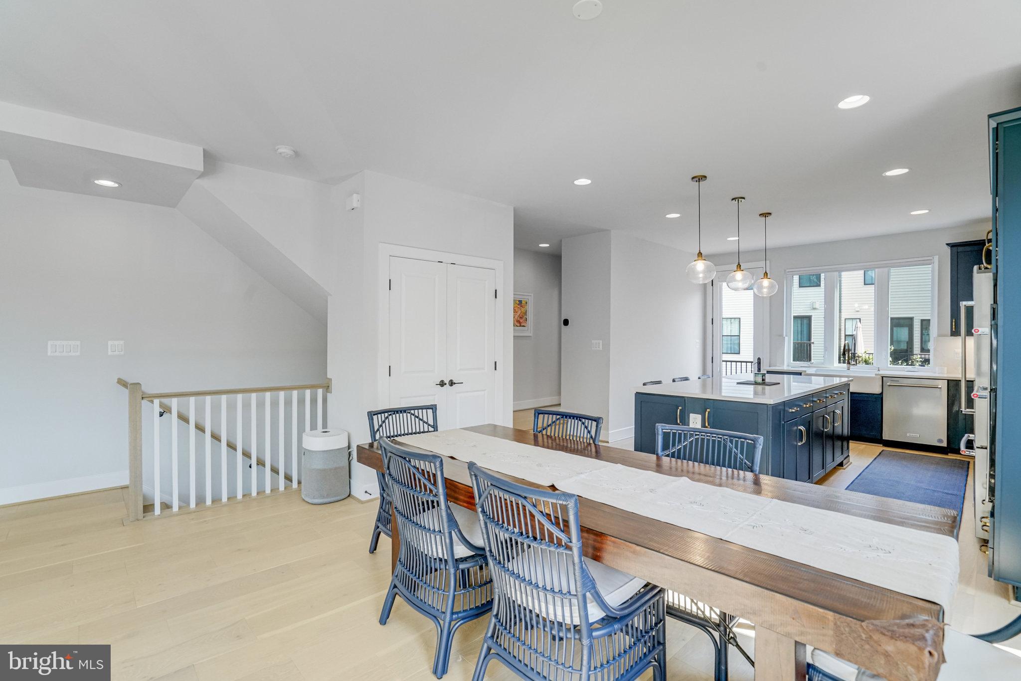 BREN POINTE - Residential