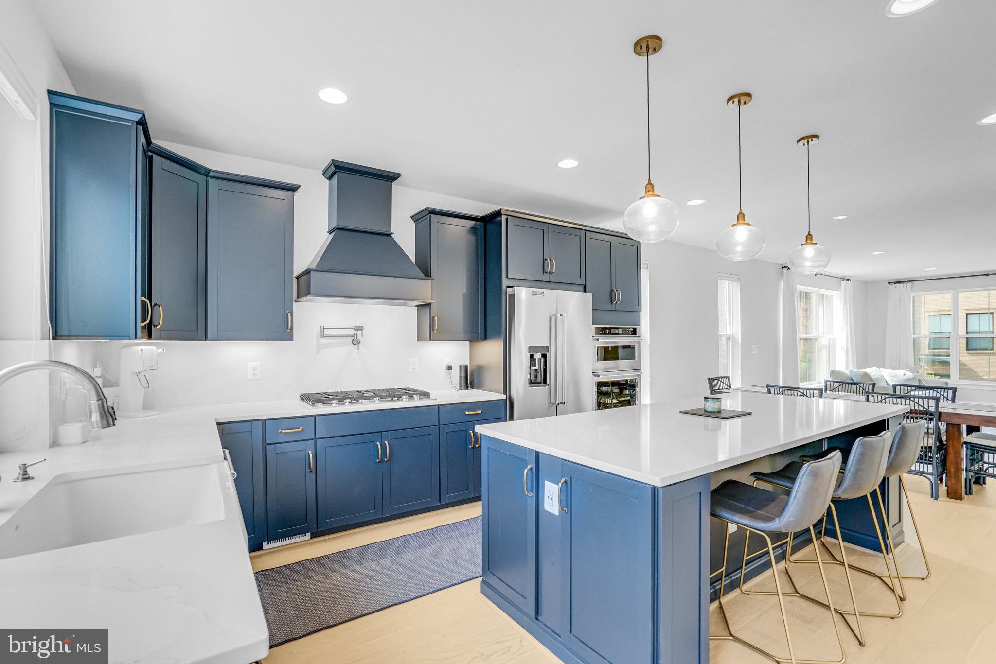 BREN POINTE - Residential