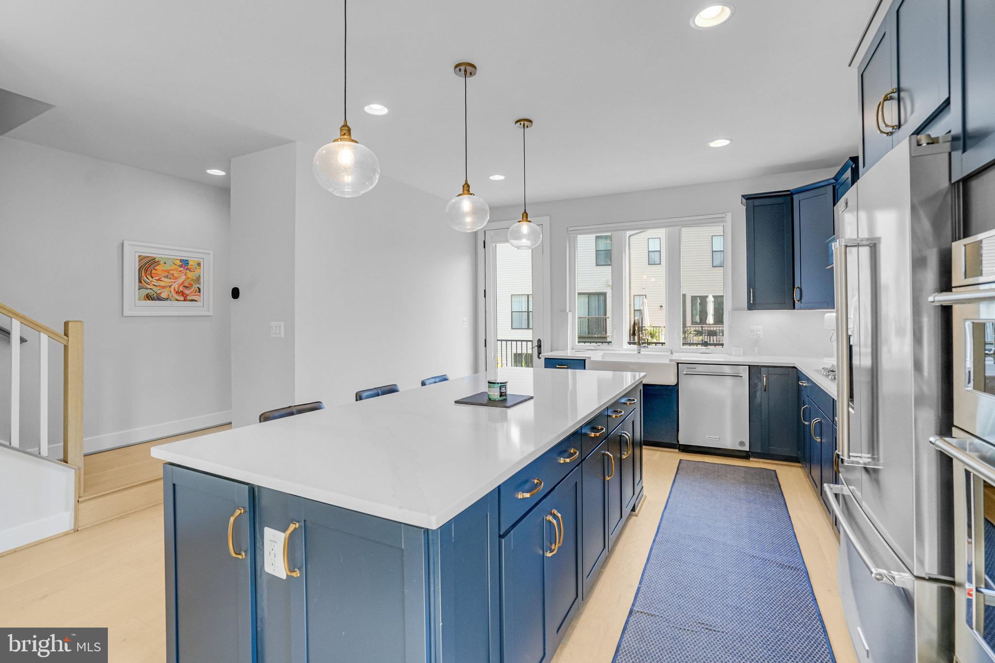 BREN POINTE - Residential