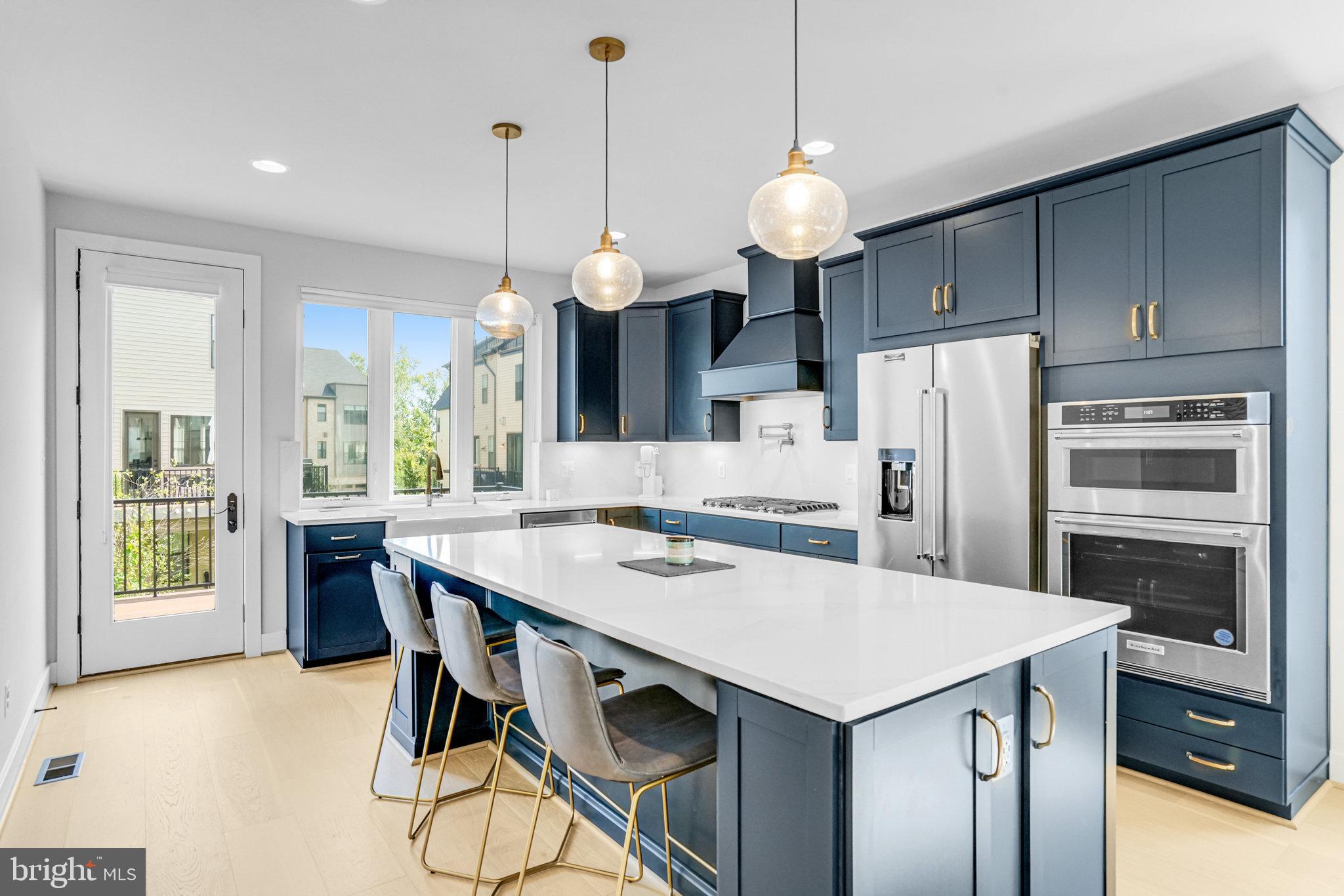 BREN POINTE - Residential