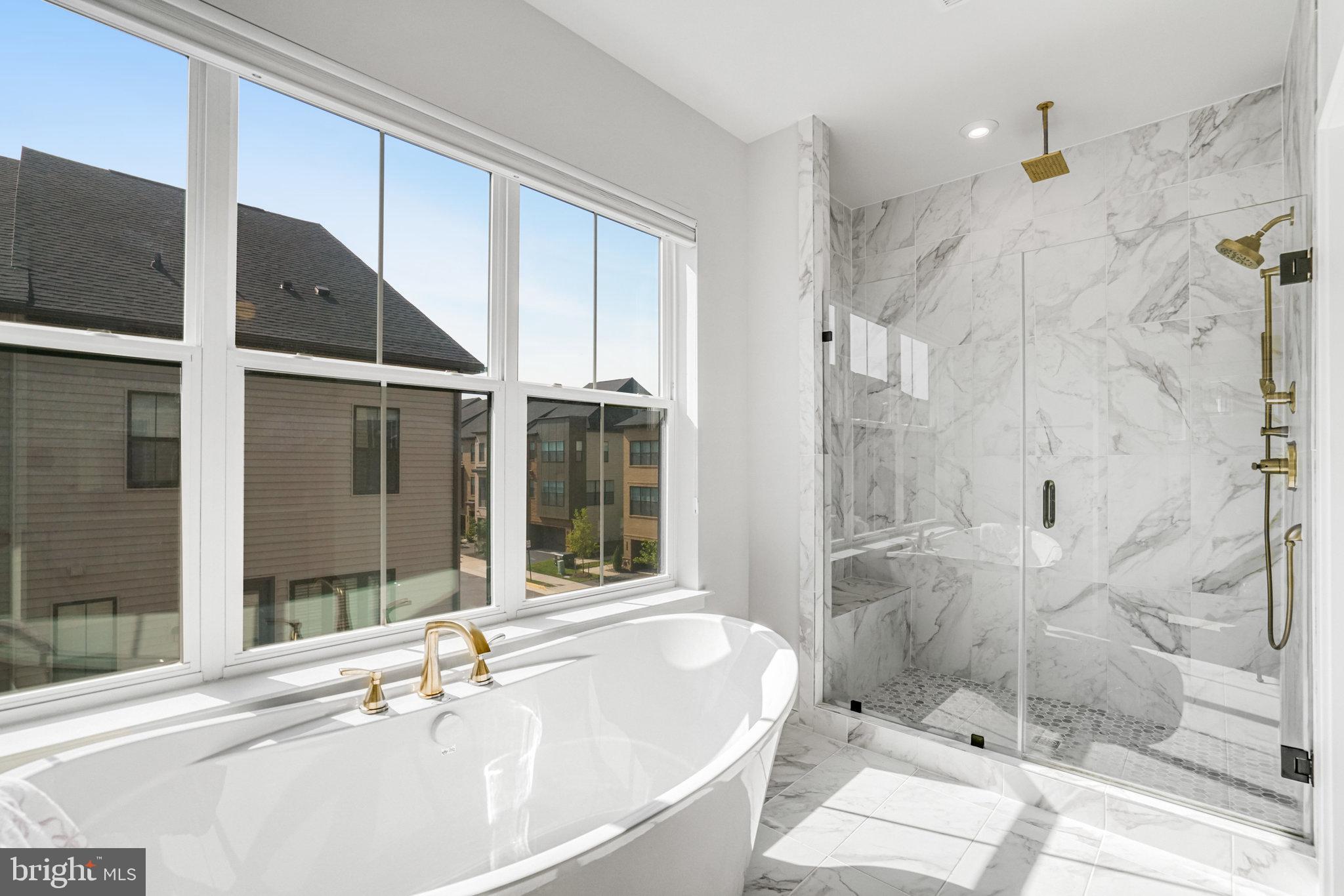 BREN POINTE - Residential