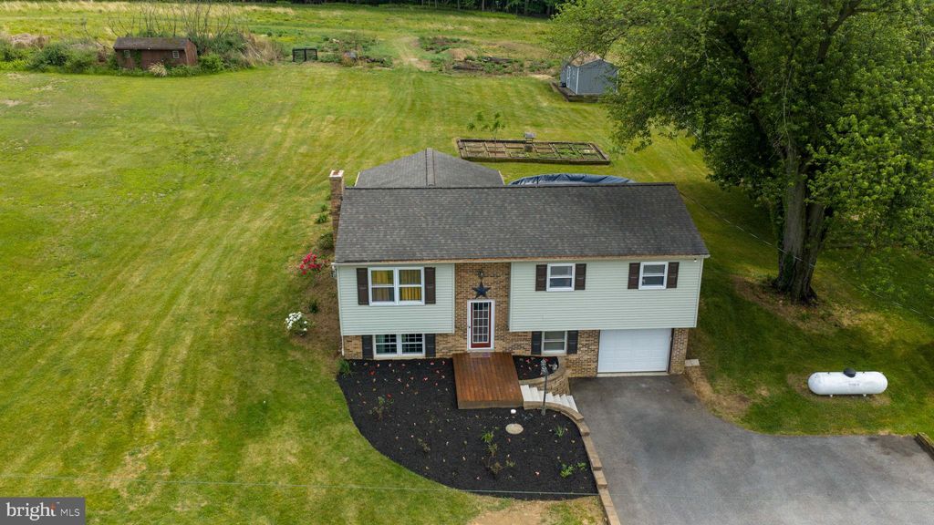 Photo of 763 Deaver Road, QUARRYVILLE, PA 17566 (MLS # PALA2088592)
