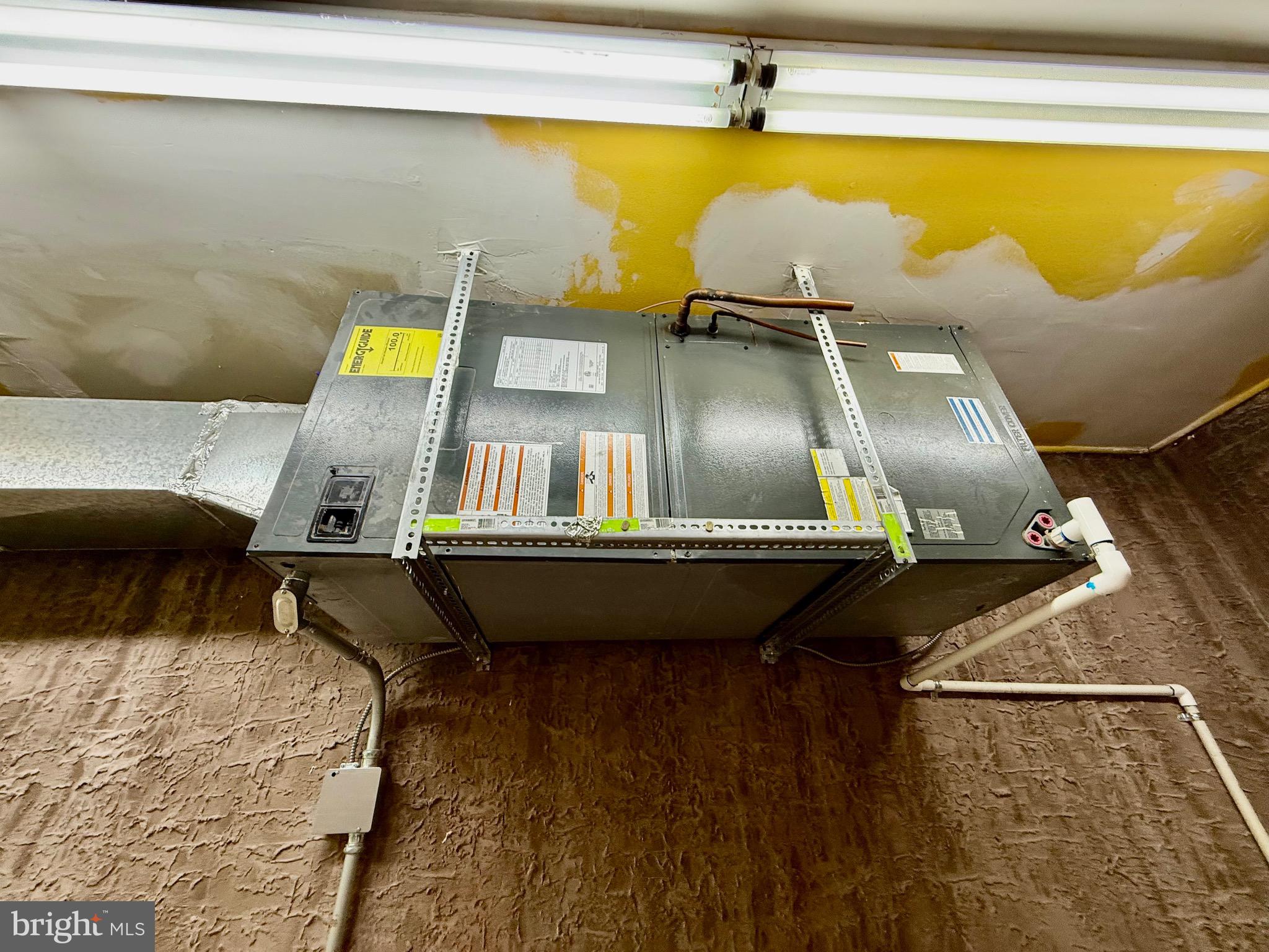 HARROWGATE - Commercial Sale