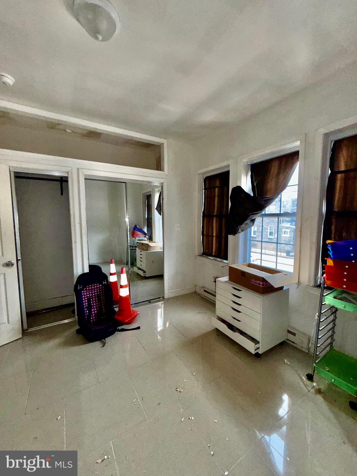 HARROWGATE - Commercial Sale