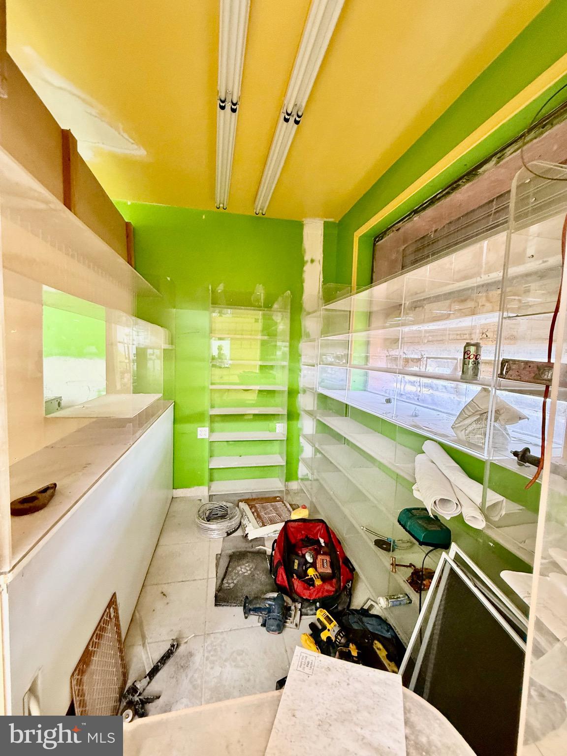 HARROWGATE - Commercial Sale