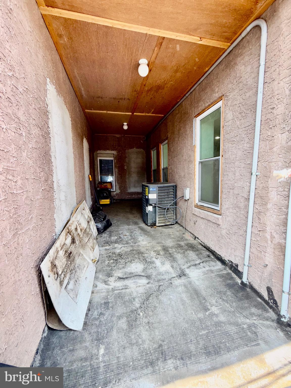 HARROWGATE - Commercial Sale