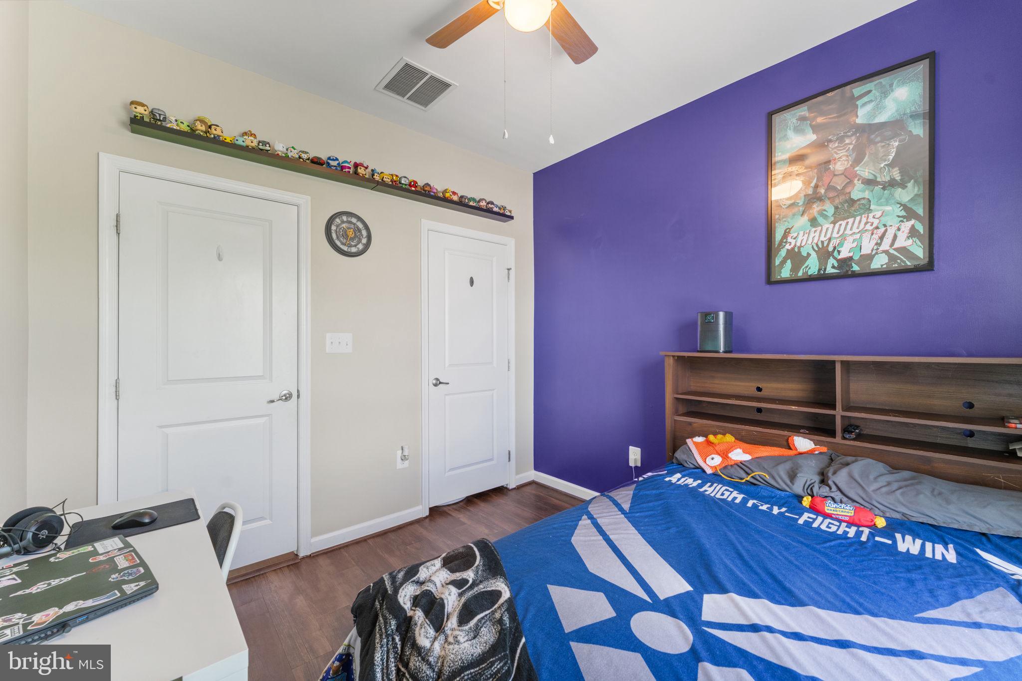 BRADLEY SQUARE - Residential