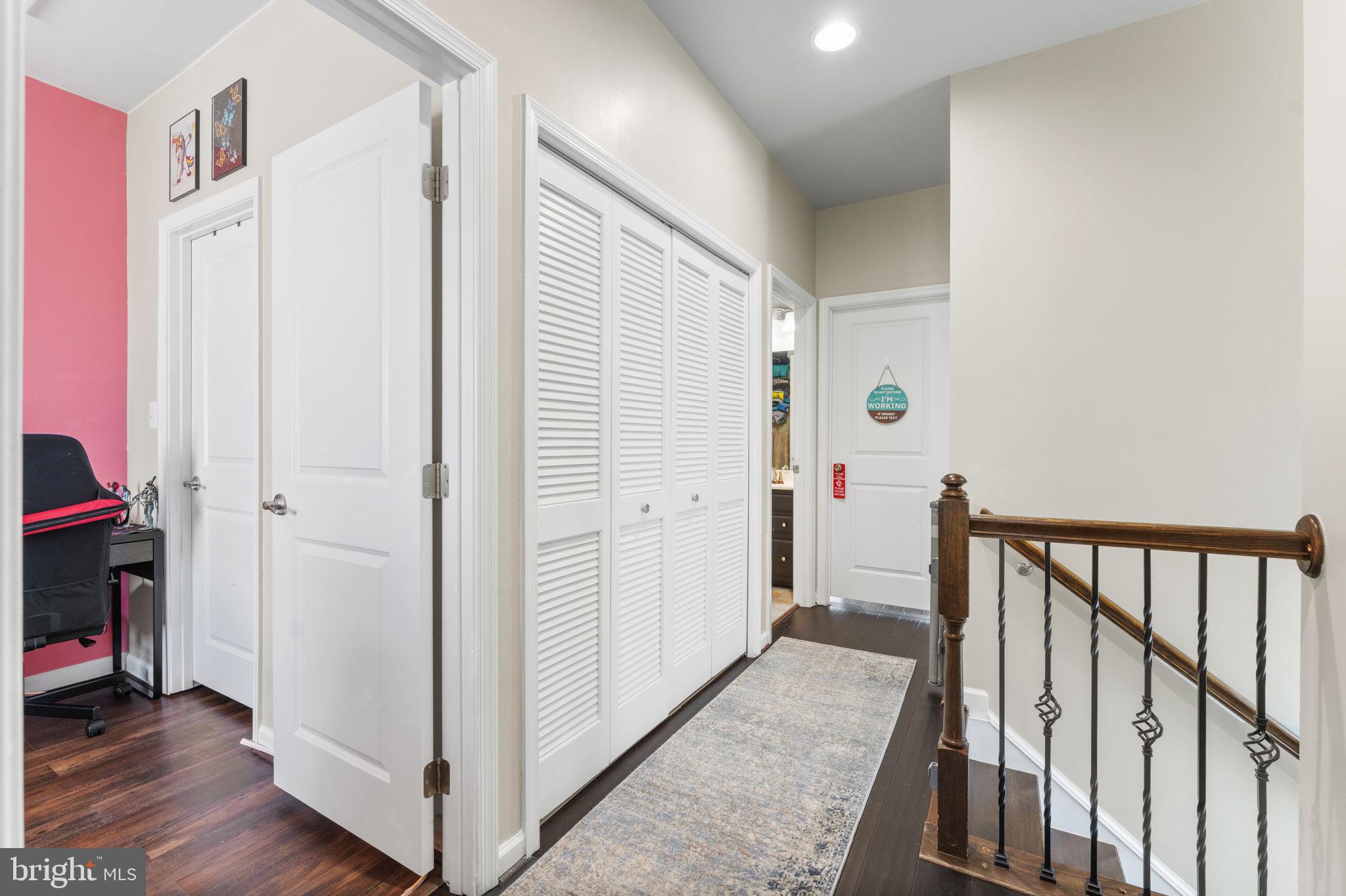 BRADLEY SQUARE - Residential