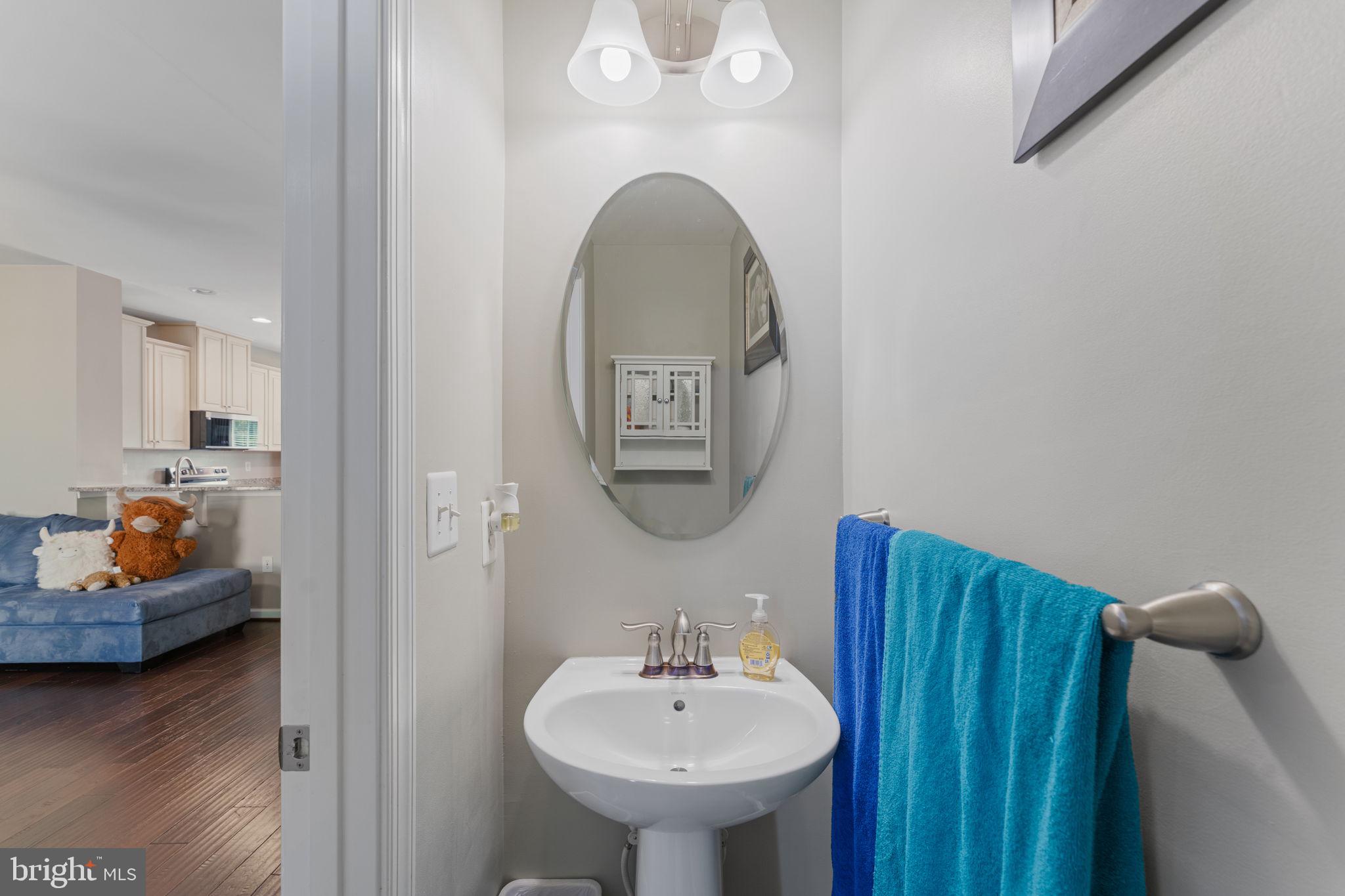 BRADLEY SQUARE - Residential