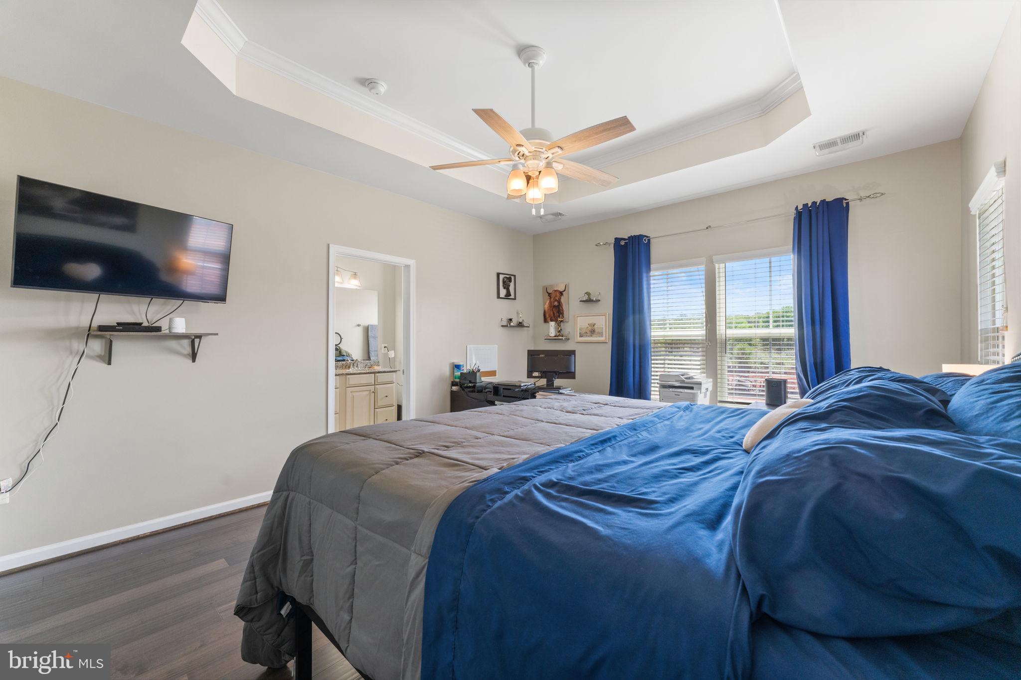 BRADLEY SQUARE - Residential