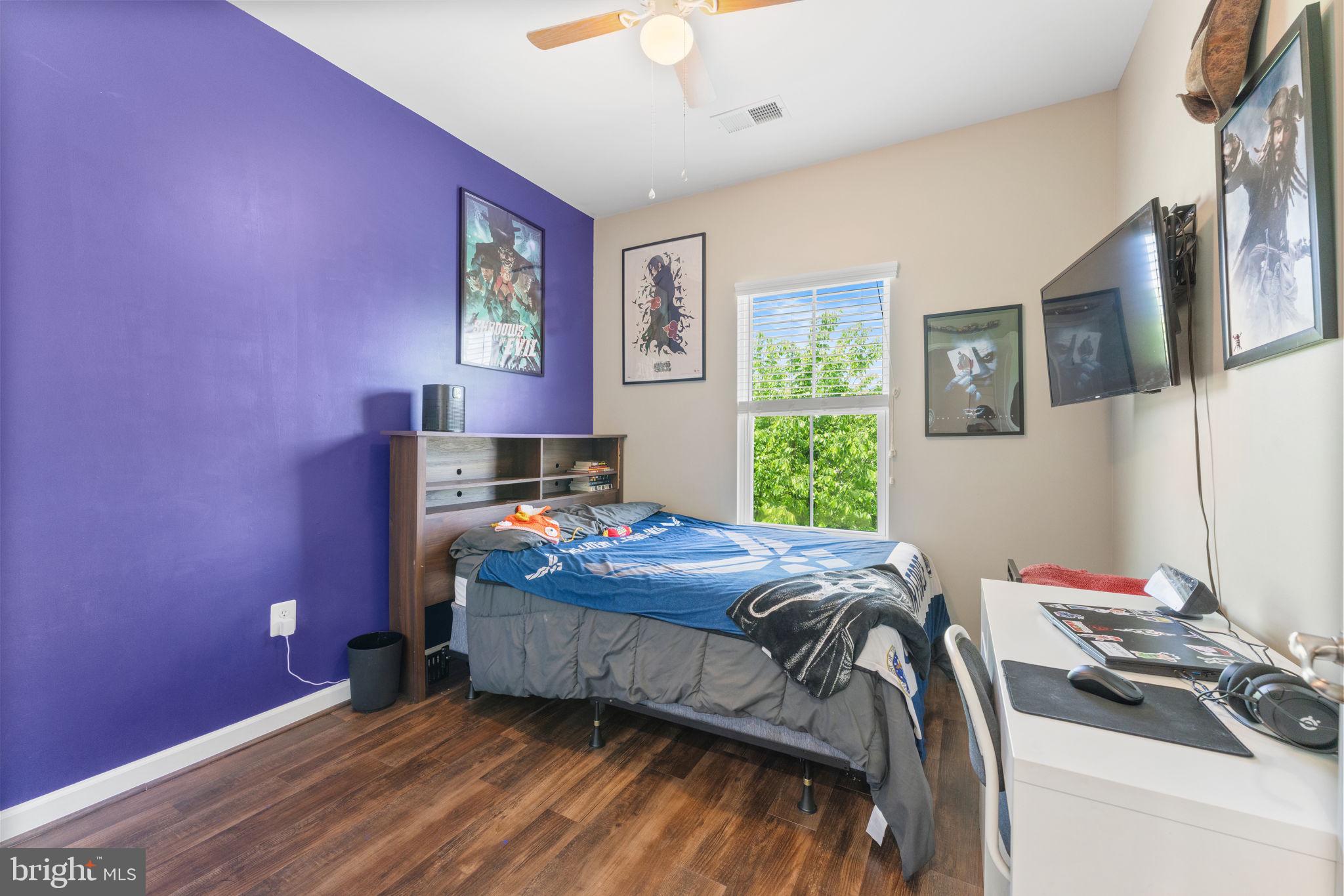 BRADLEY SQUARE - Residential