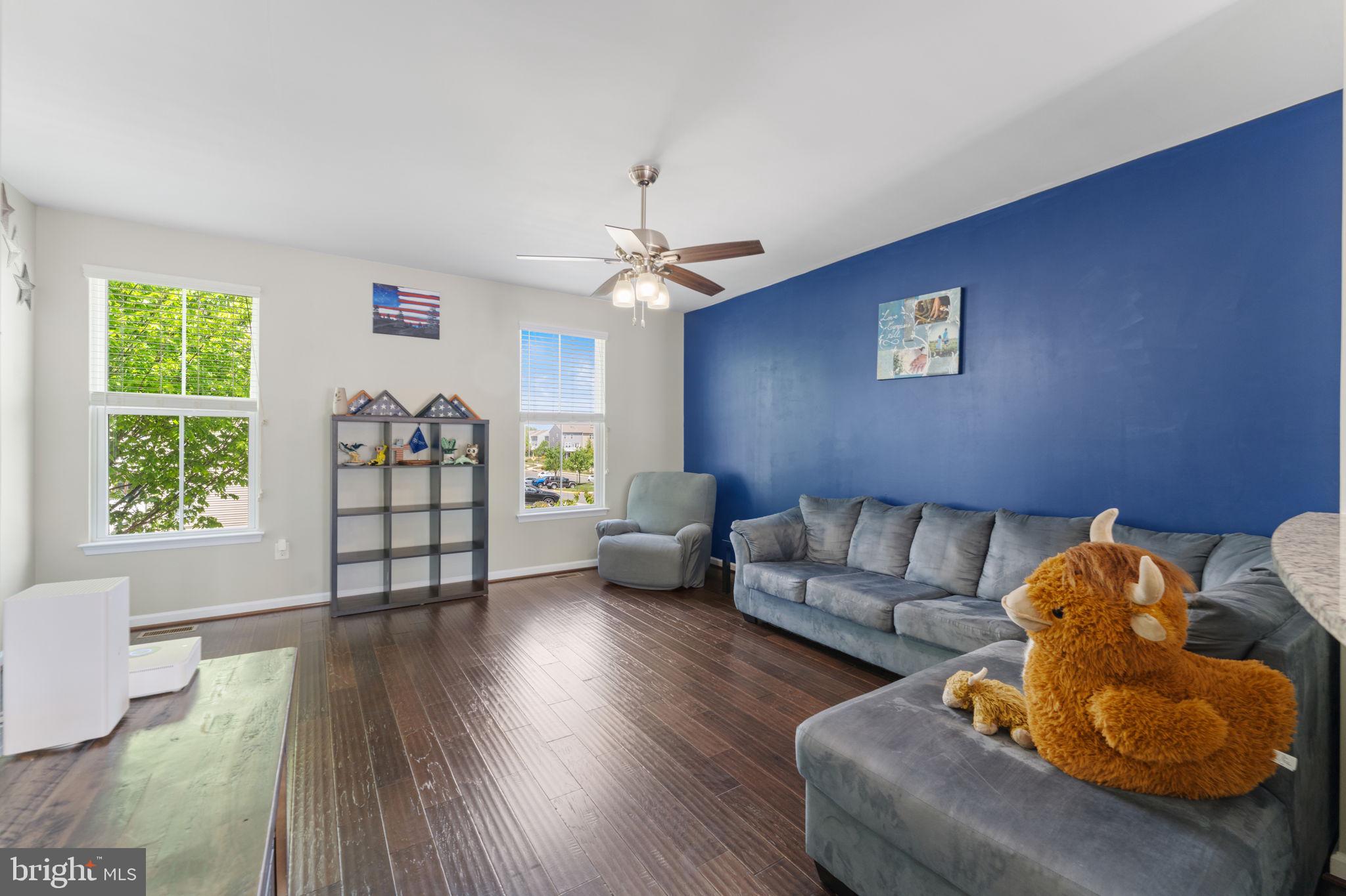BRADLEY SQUARE - Residential