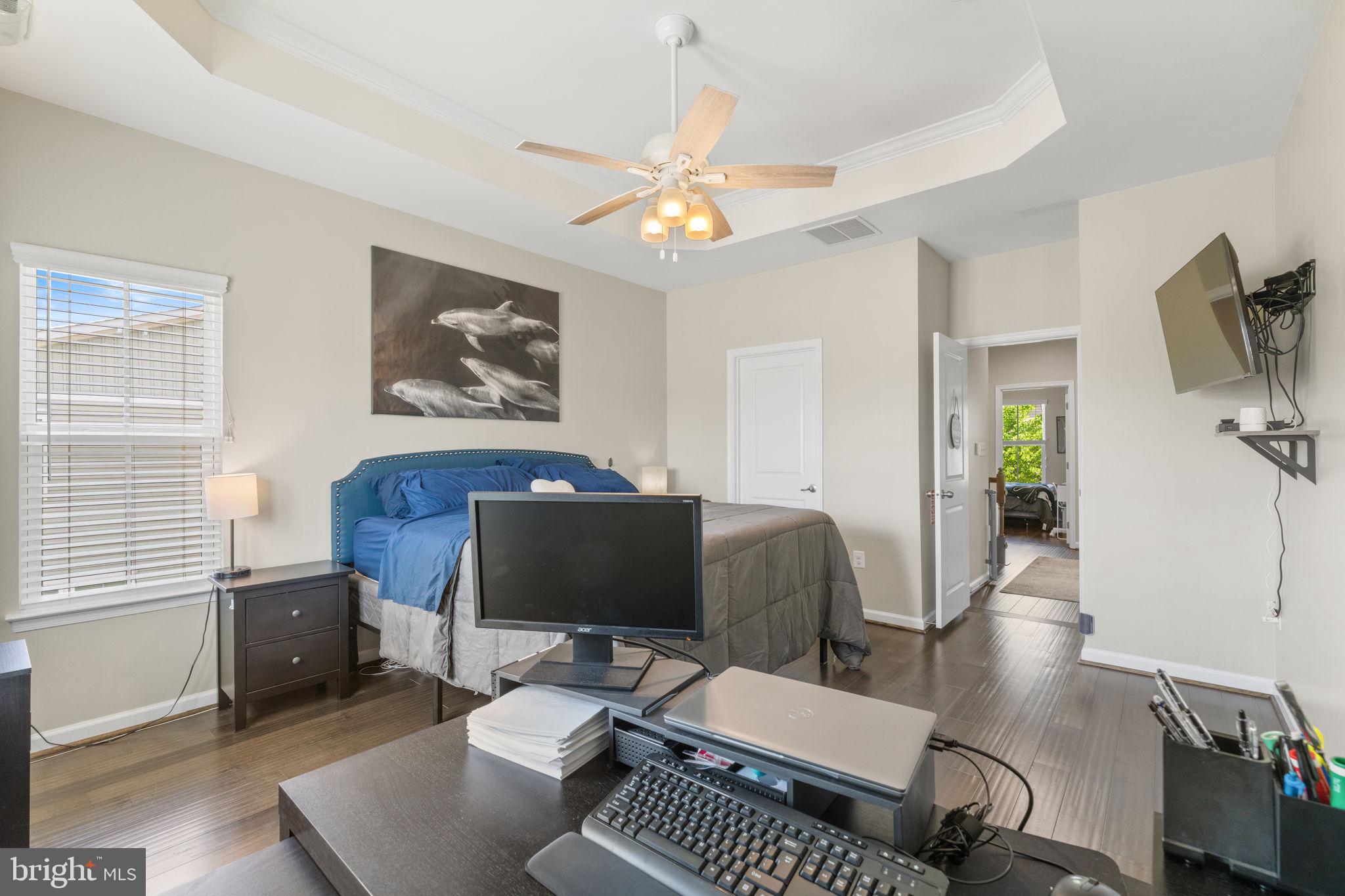 BRADLEY SQUARE - Residential