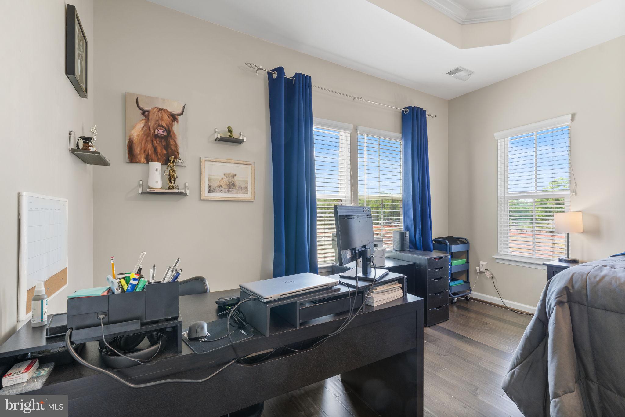 BRADLEY SQUARE - Residential