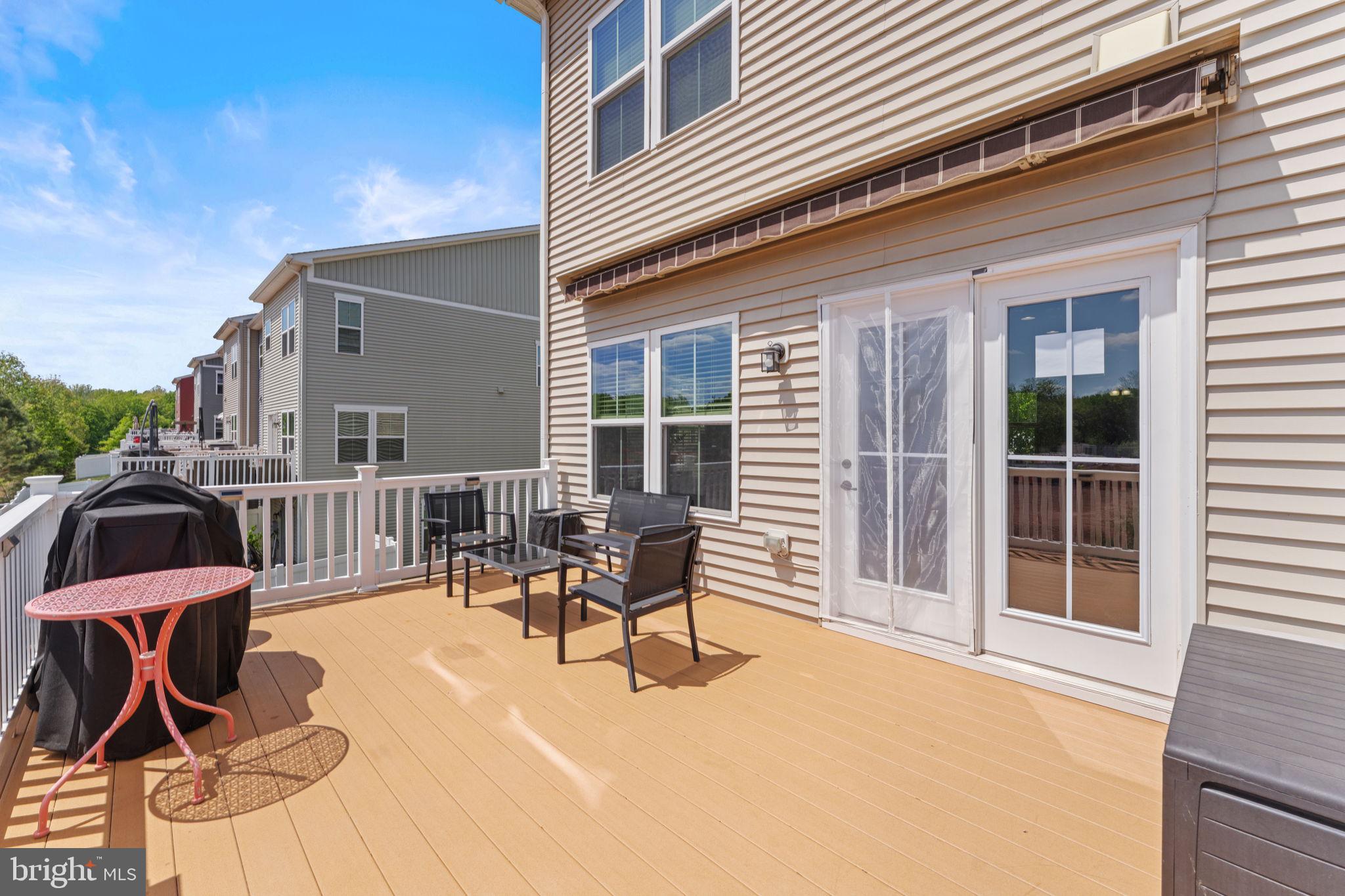 BRADLEY SQUARE - Residential