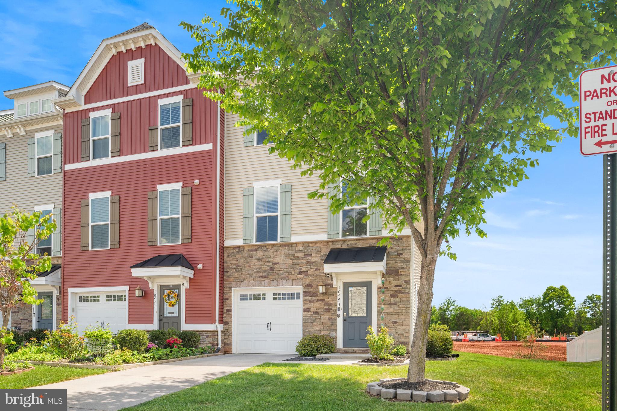 BRADLEY SQUARE - Residential