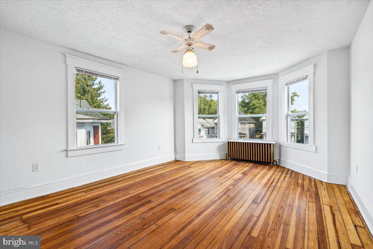 DOWNTOWN MARTINSBURG - Residential Lease