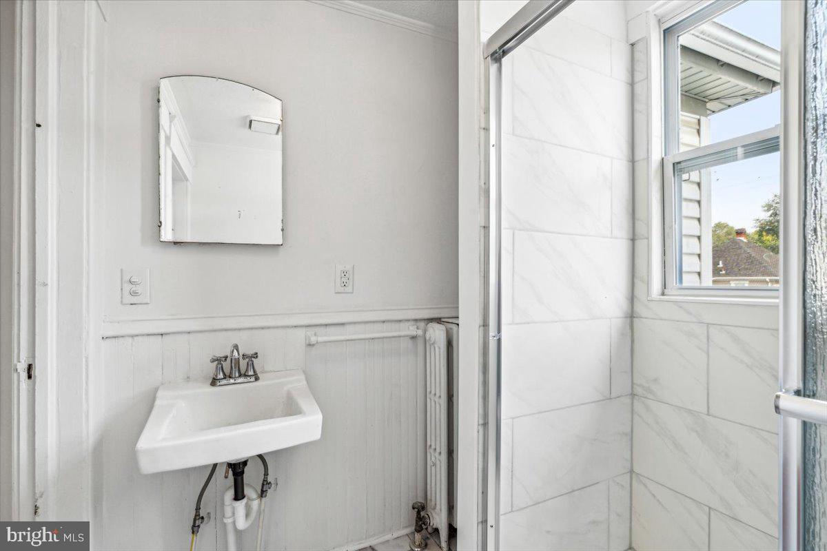 DOWNTOWN MARTINSBURG - Residential Lease