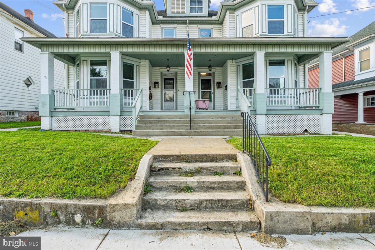 DOWNTOWN MARTINSBURG - Residential Lease