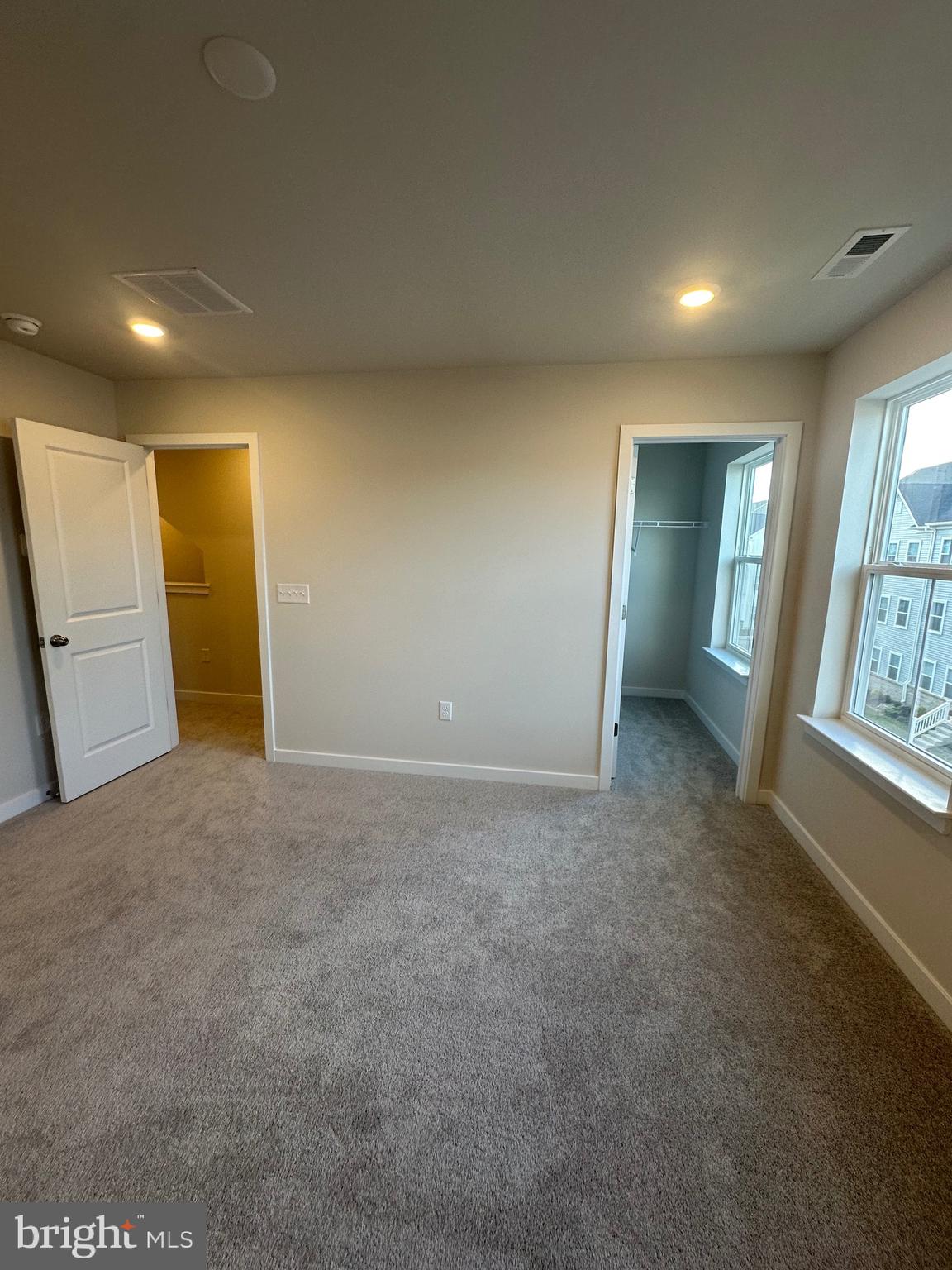 RIVER POINTE - Residential Lease