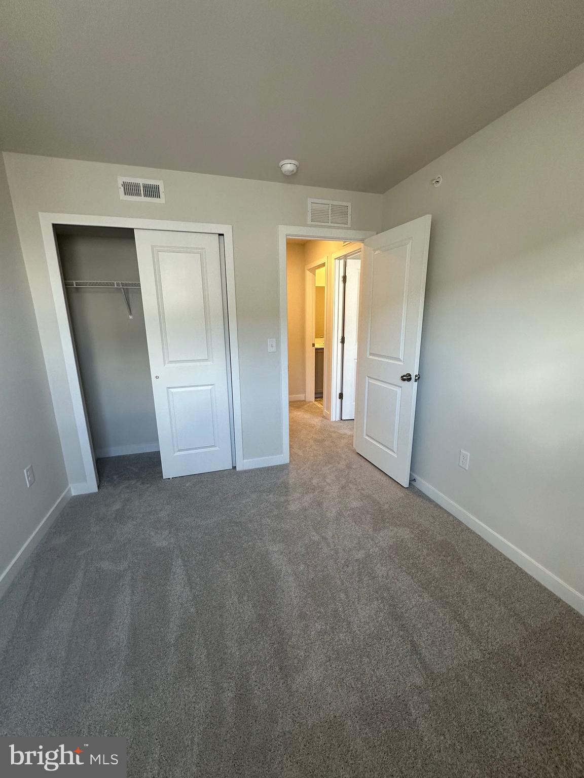 RIVER POINTE - Residential Lease