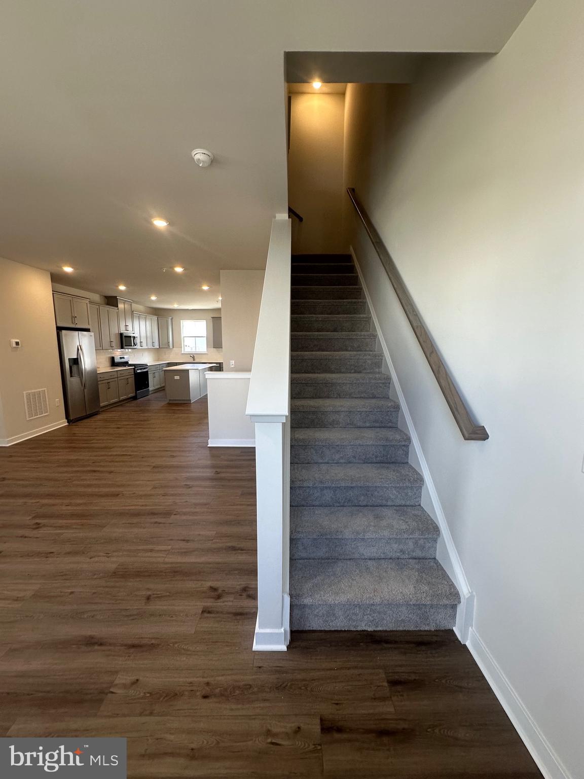 RIVER POINTE - Residential Lease