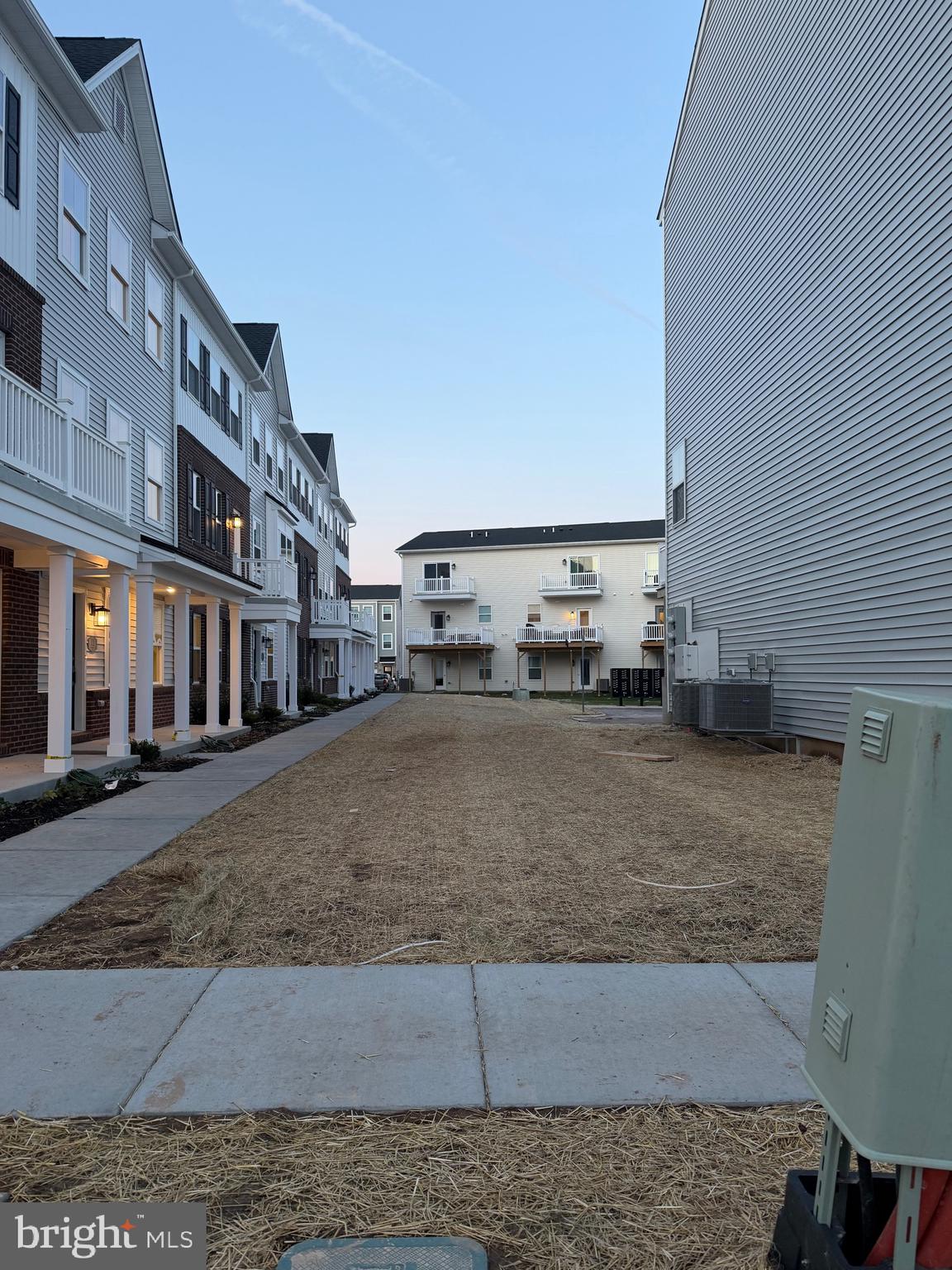 RIVER POINTE - Residential Lease