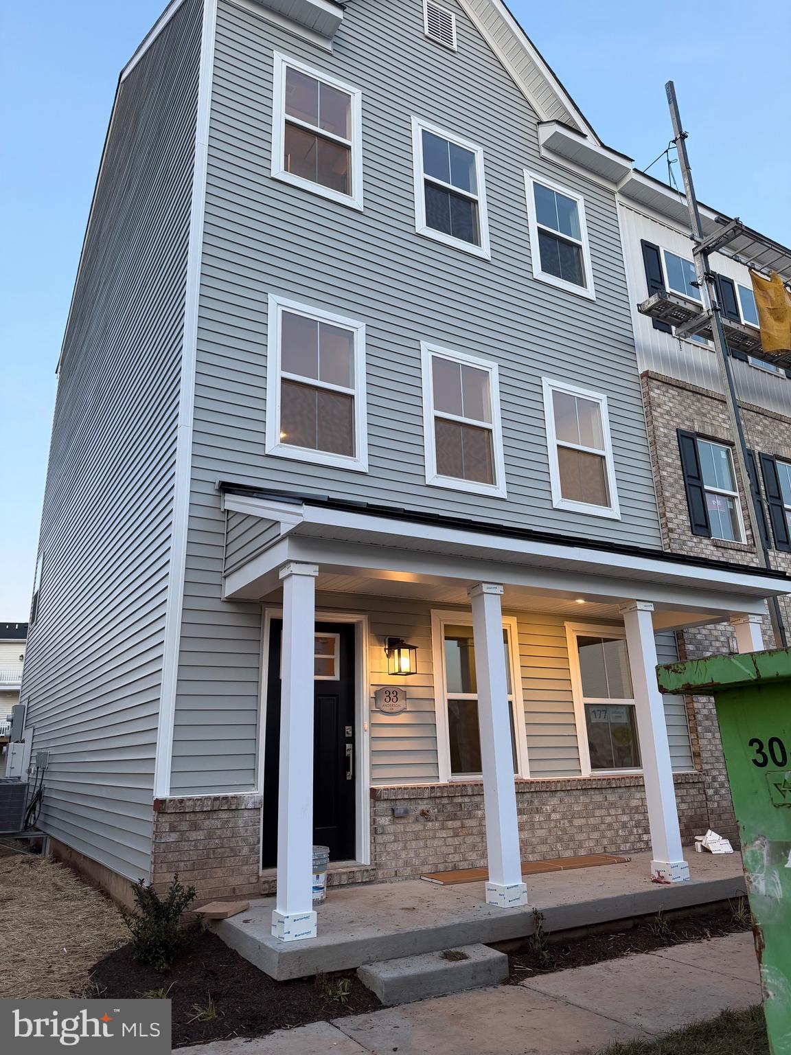 RIVER POINTE - Residential Lease