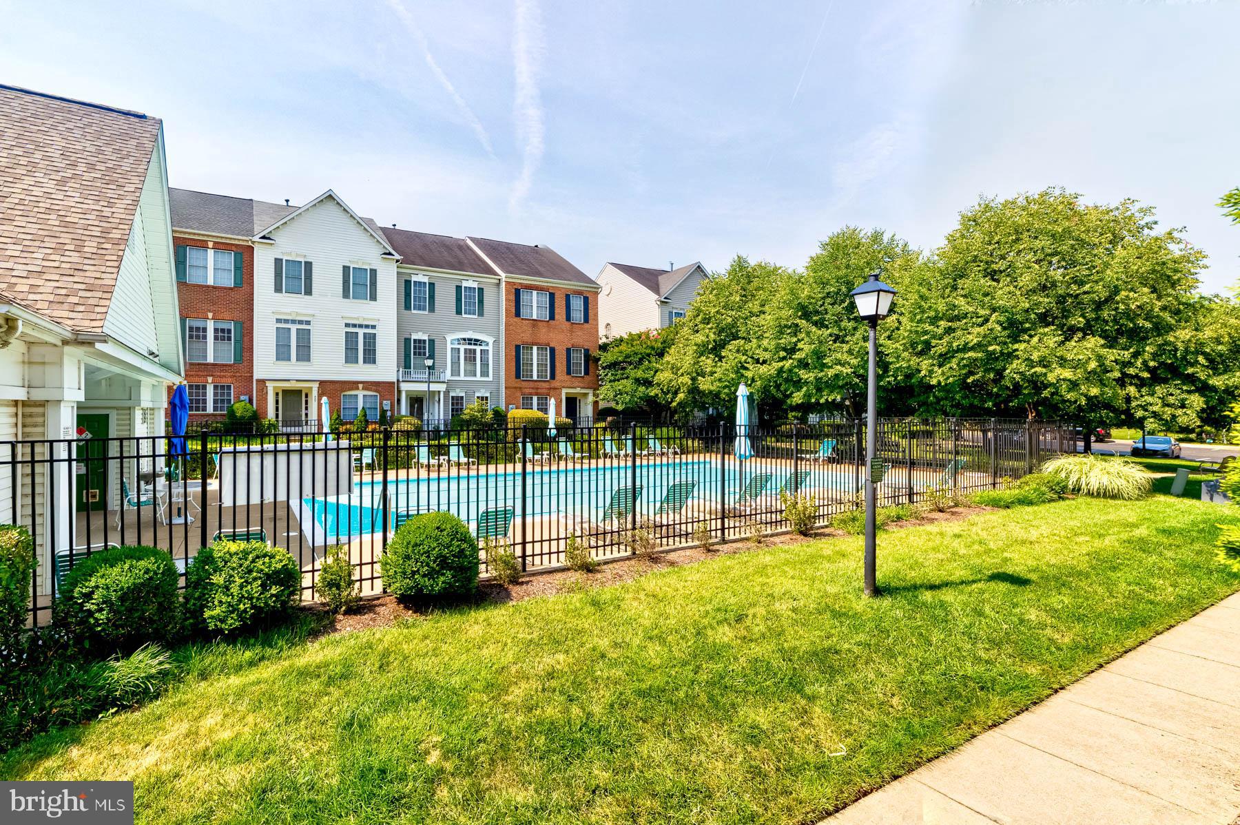 SUMMERS GROVE - Residential