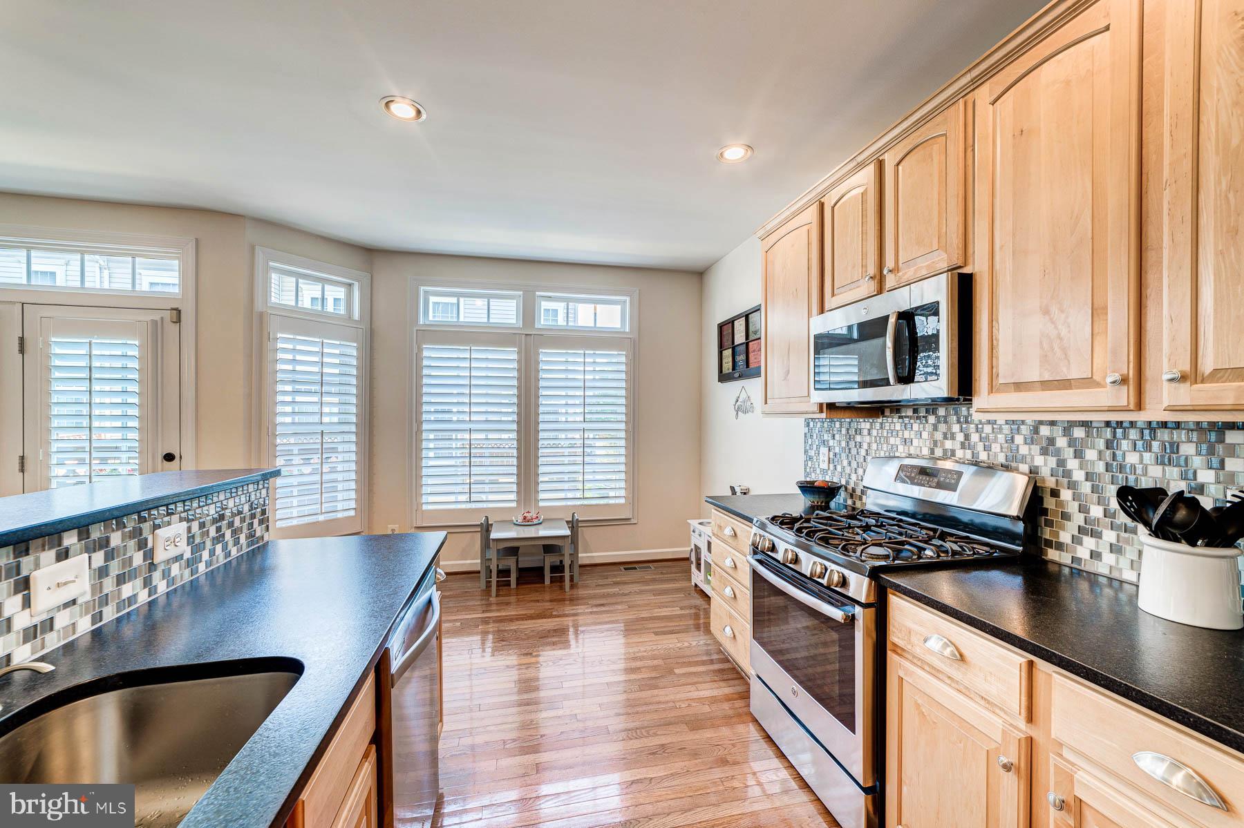 SUMMERS GROVE - Residential