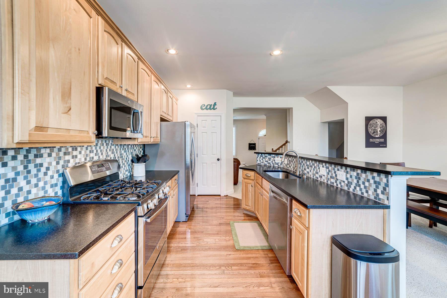 SUMMERS GROVE - Residential