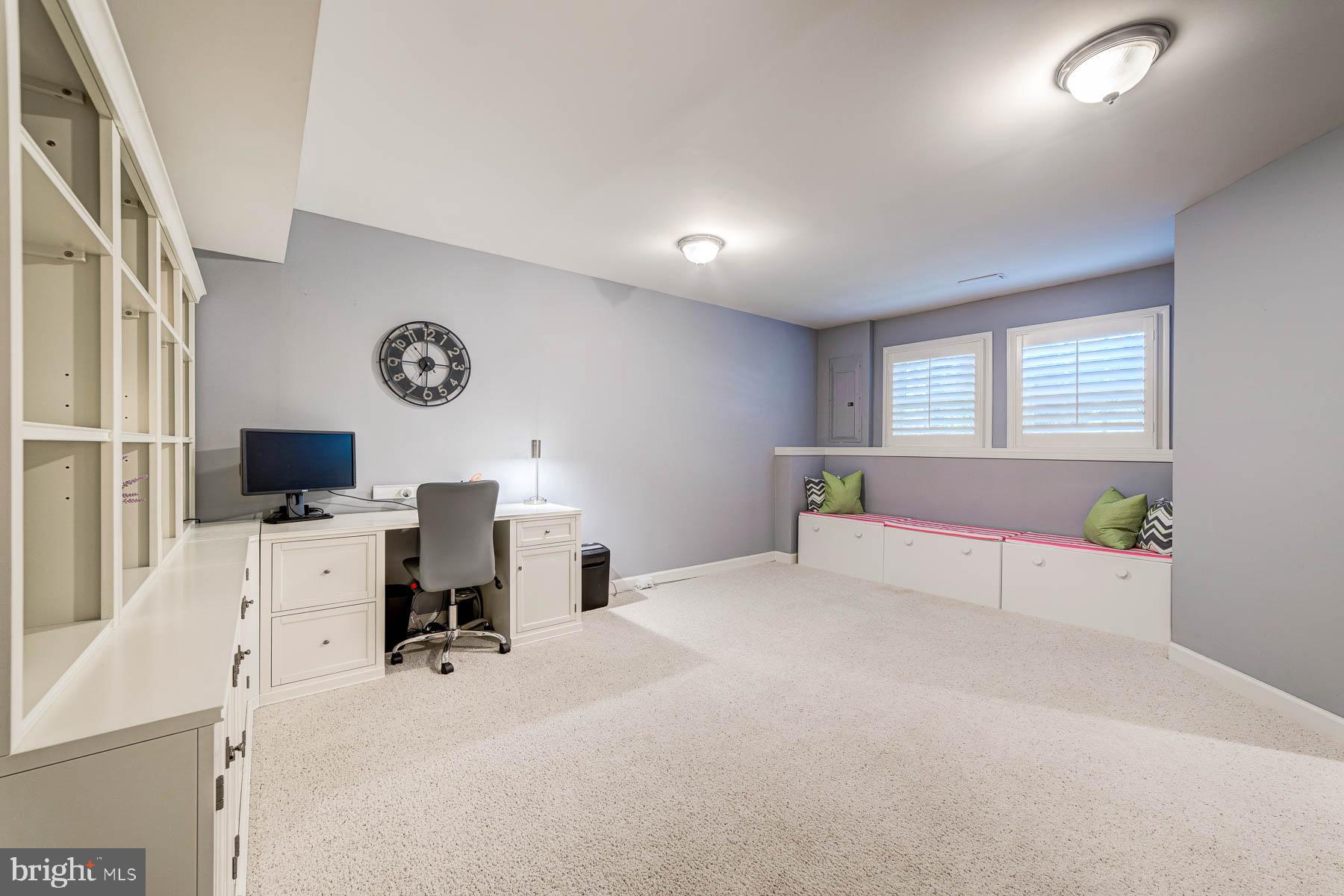 SUMMERS GROVE - Residential