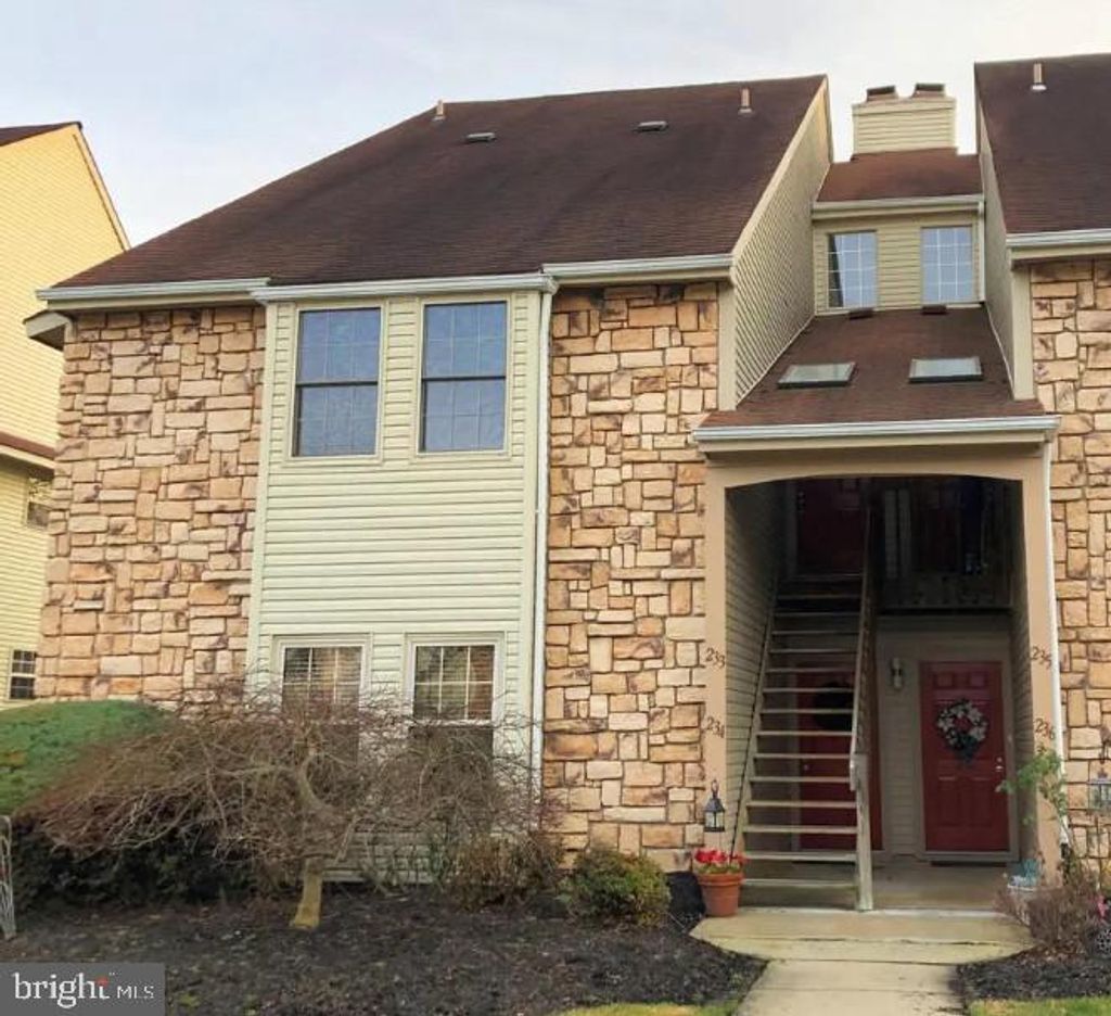 Photo of 233 Tavistock, CHERRY HILL, NJ 08034 (MLS # NJCD2102256)