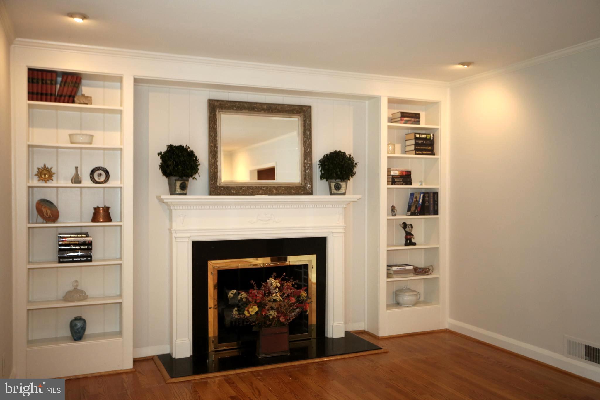 HAMPTON GARTH - Residential