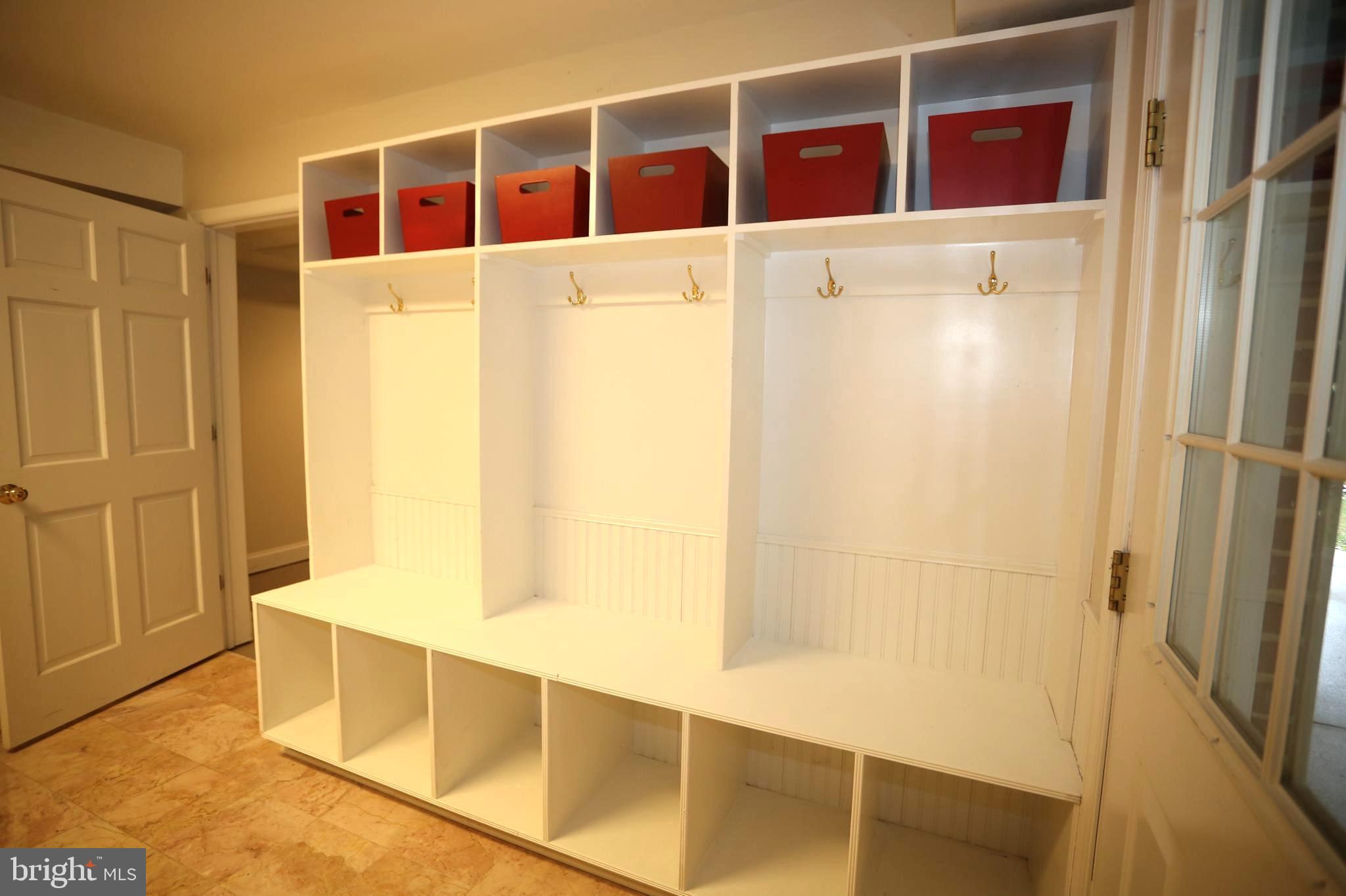 HAMPTON GARTH - Residential