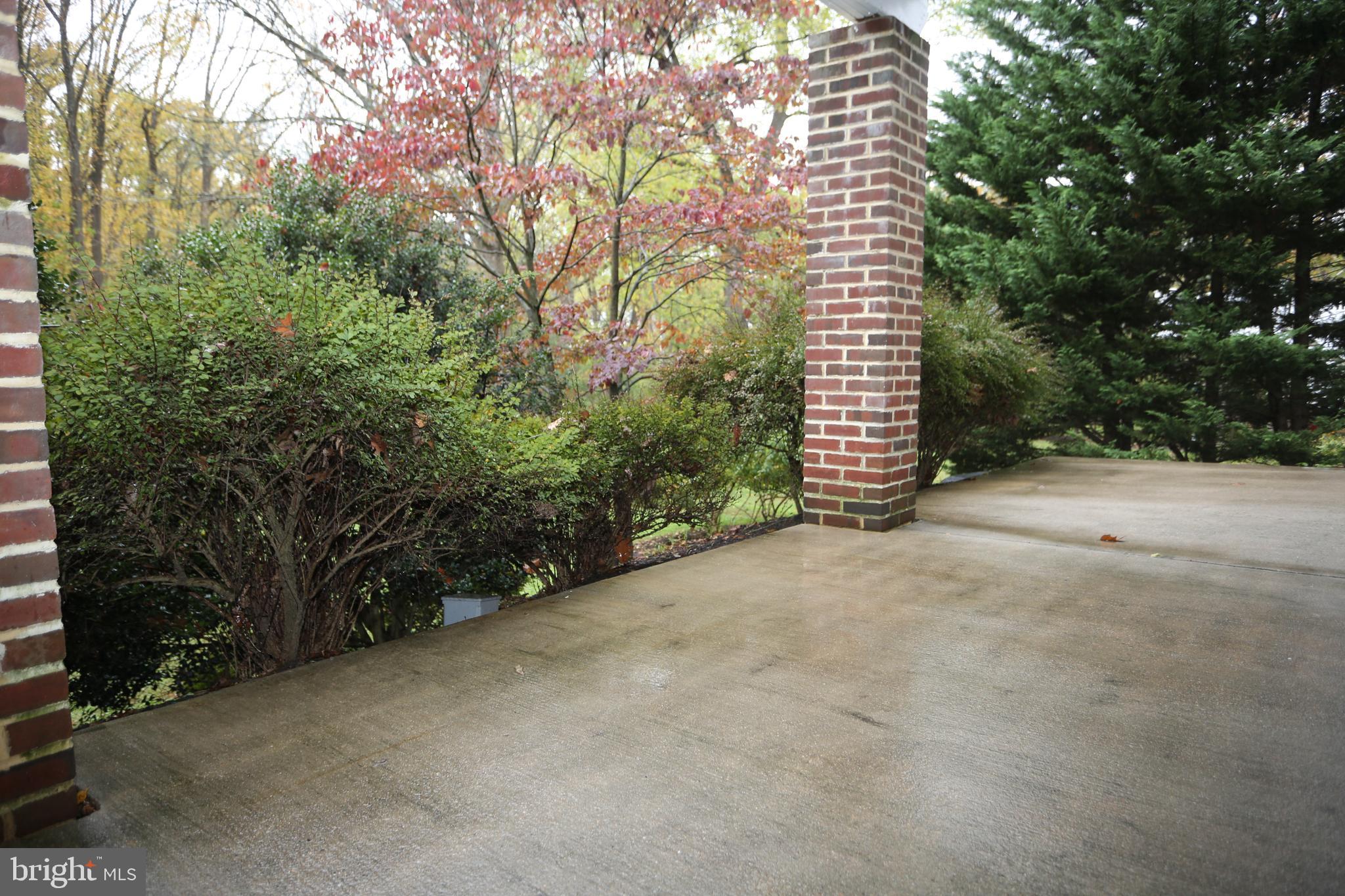 HAMPTON GARTH - Residential