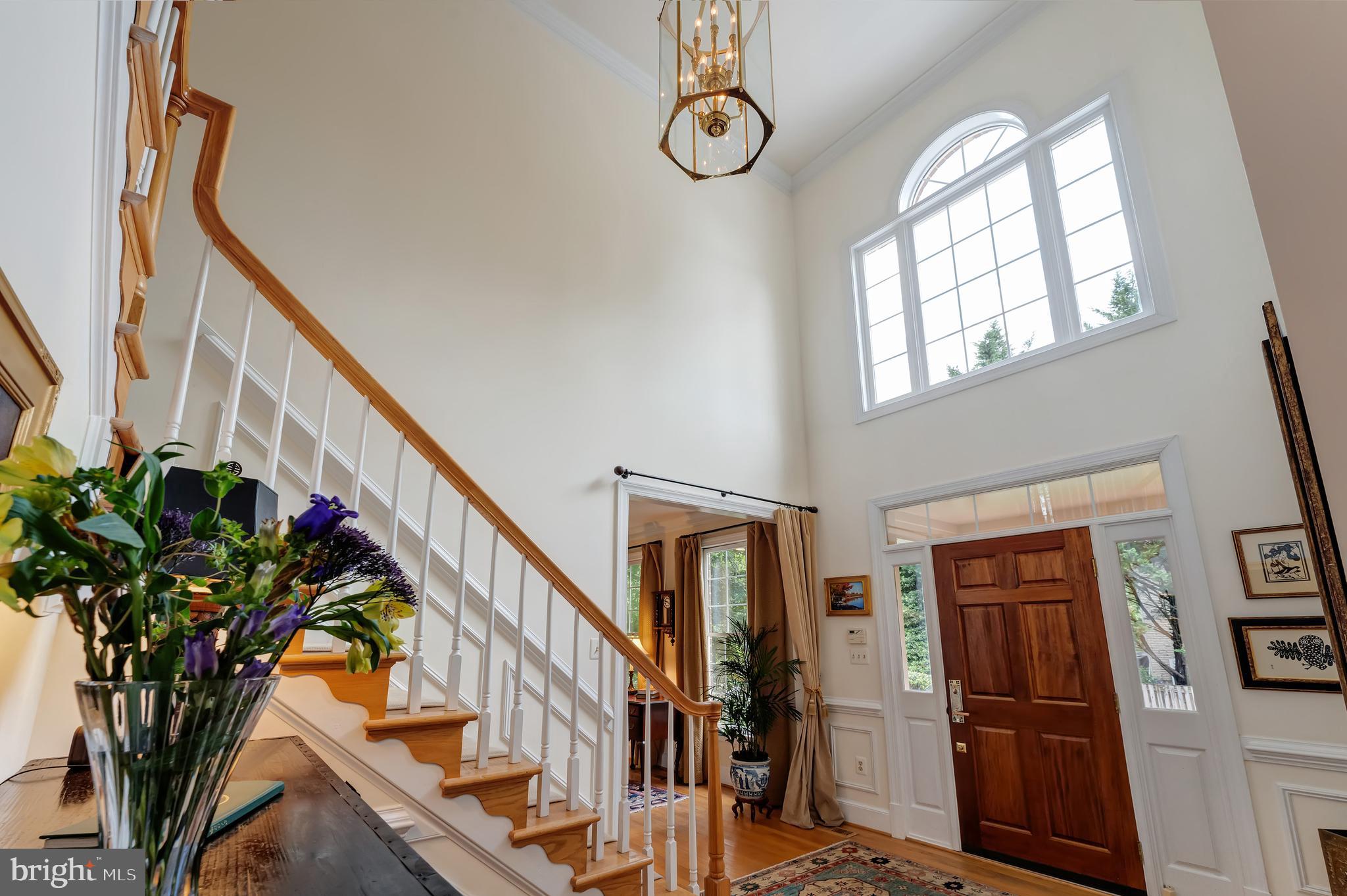 1916 ARMAND COURT