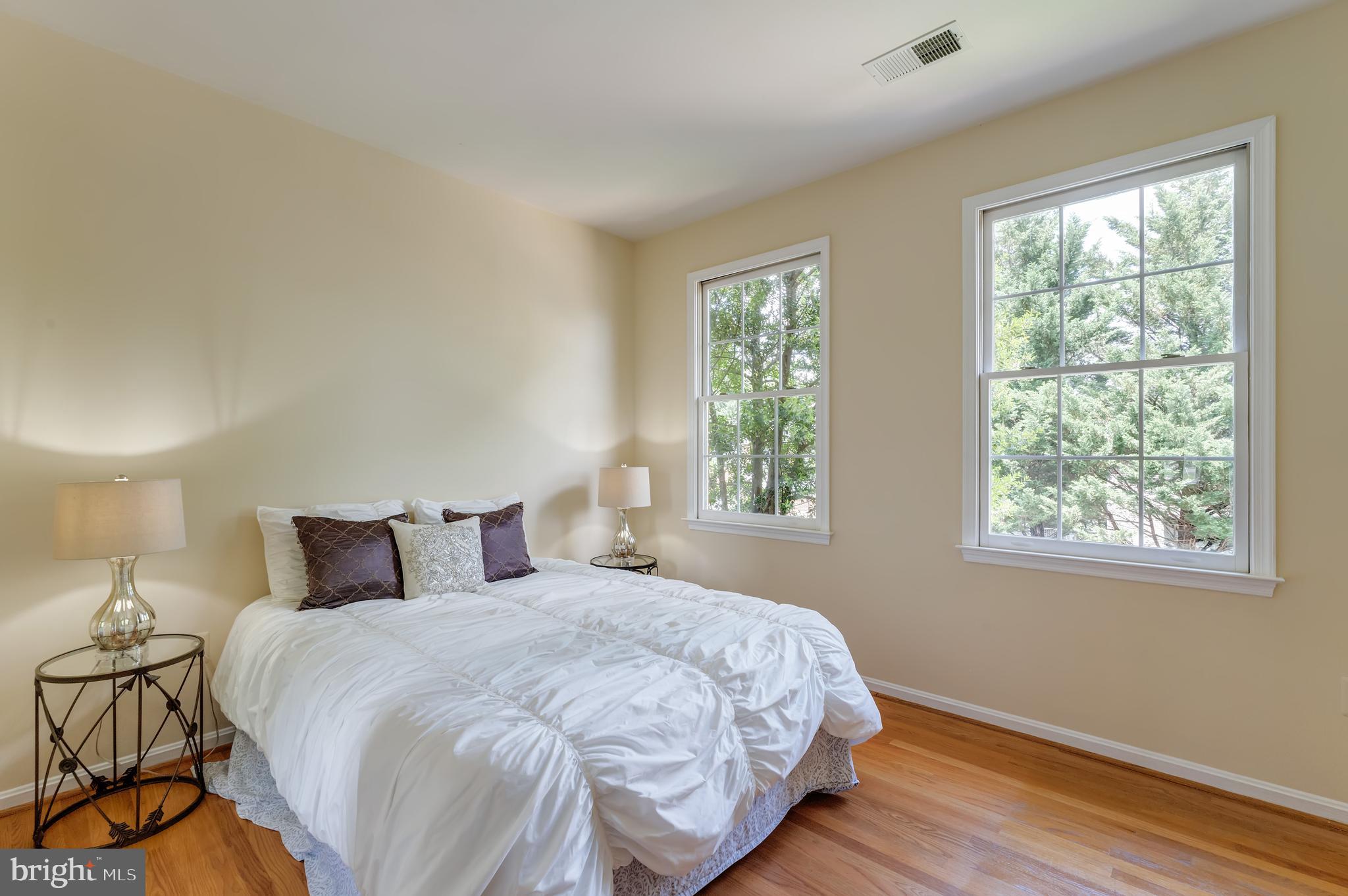 LAMBIANCE OF MCLEAN - Residential