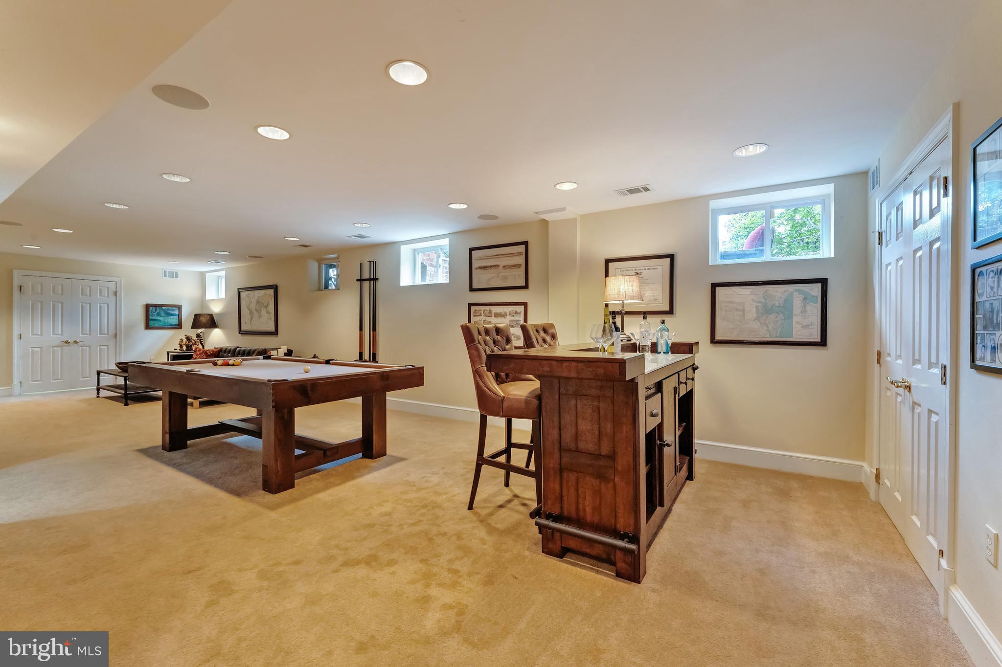 LAMBIANCE OF MCLEAN - Residential