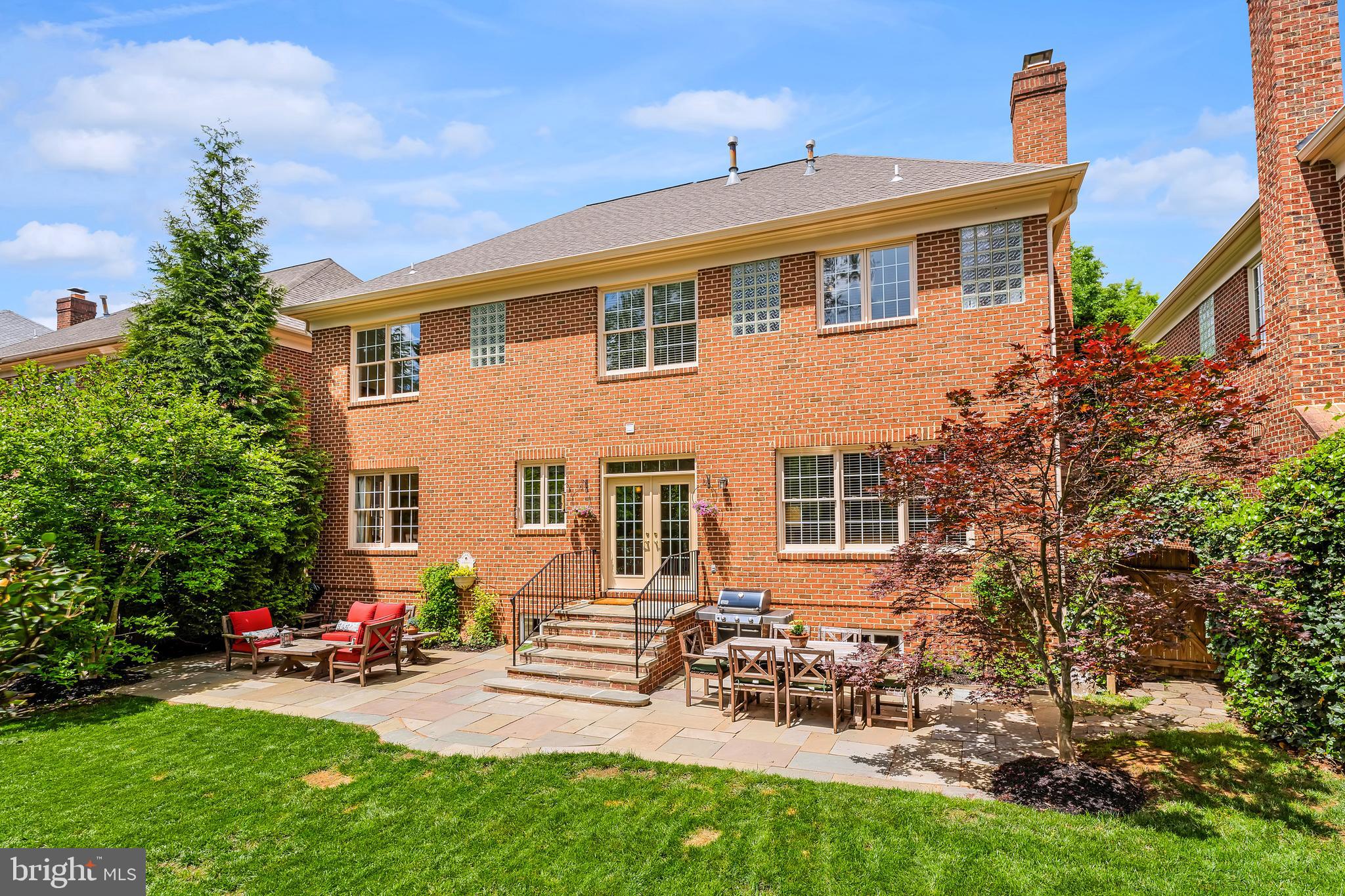 LAMBIANCE OF MCLEAN - Residential